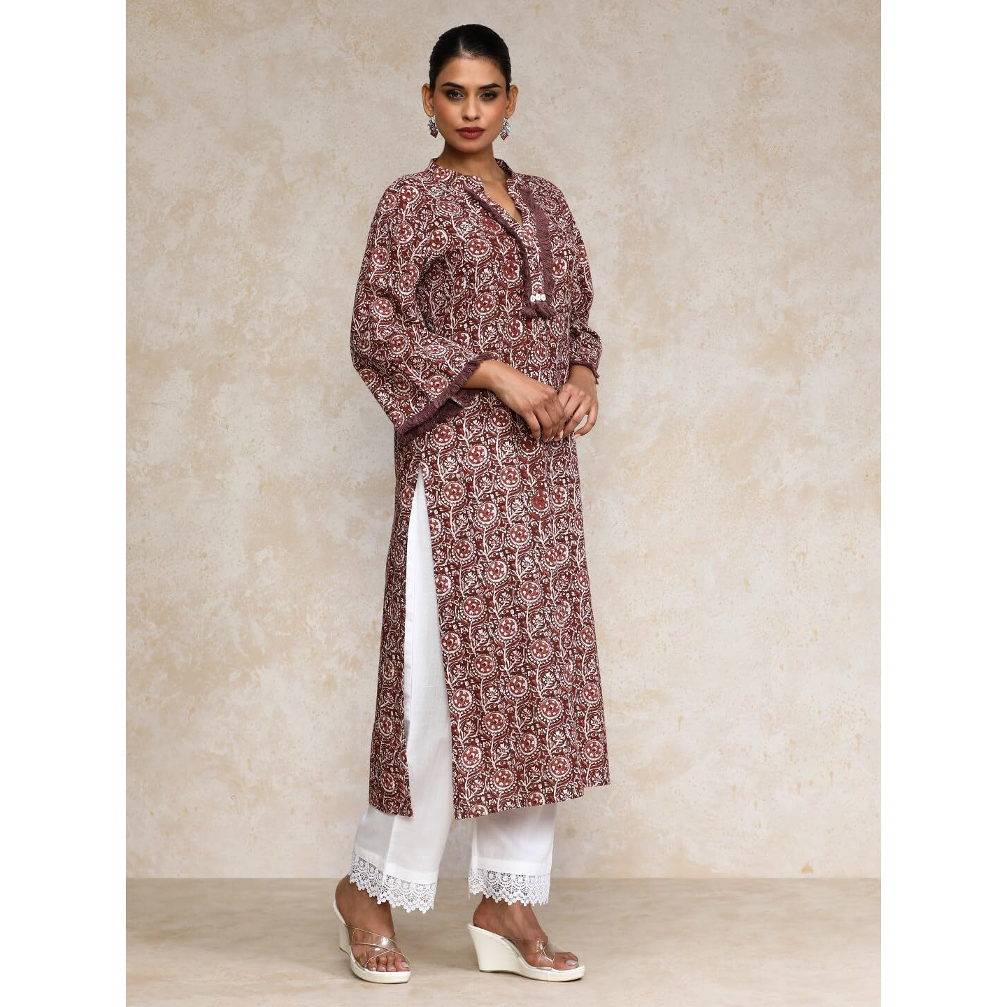 Varanga Women Ethnic Floral Printed Straight Kurta Brown