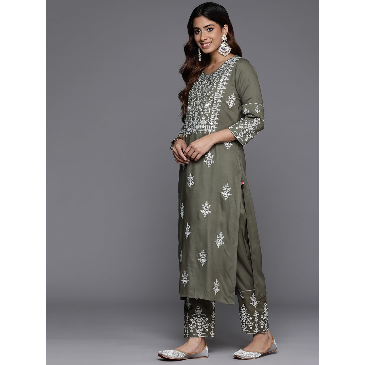 Varanga Women Ethnic Motif Thread Embroidered Kurta With Trousers & Dupatta