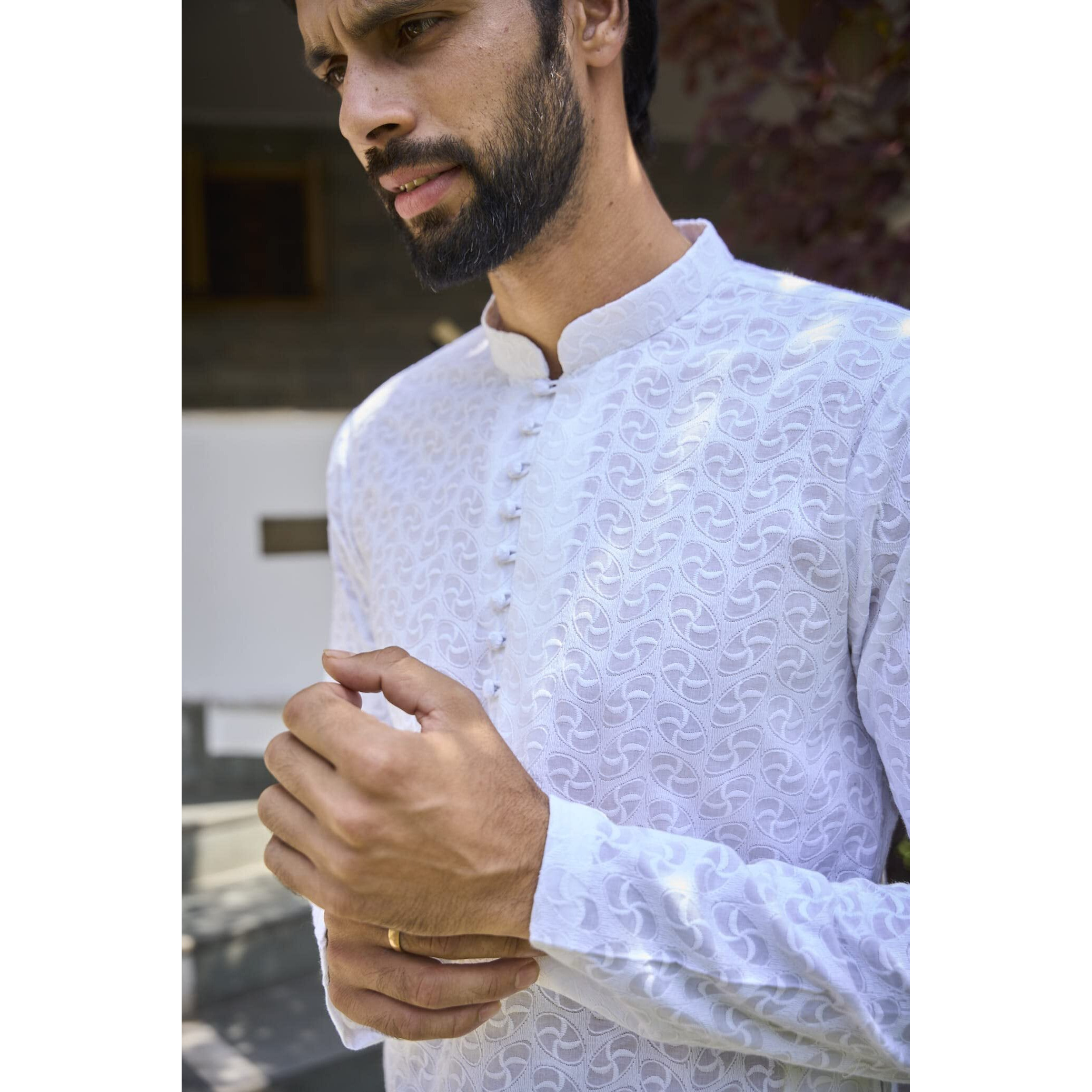 See Designs Men's White Chikankari Embroidered Straight Kurta_Sdmkt1095S