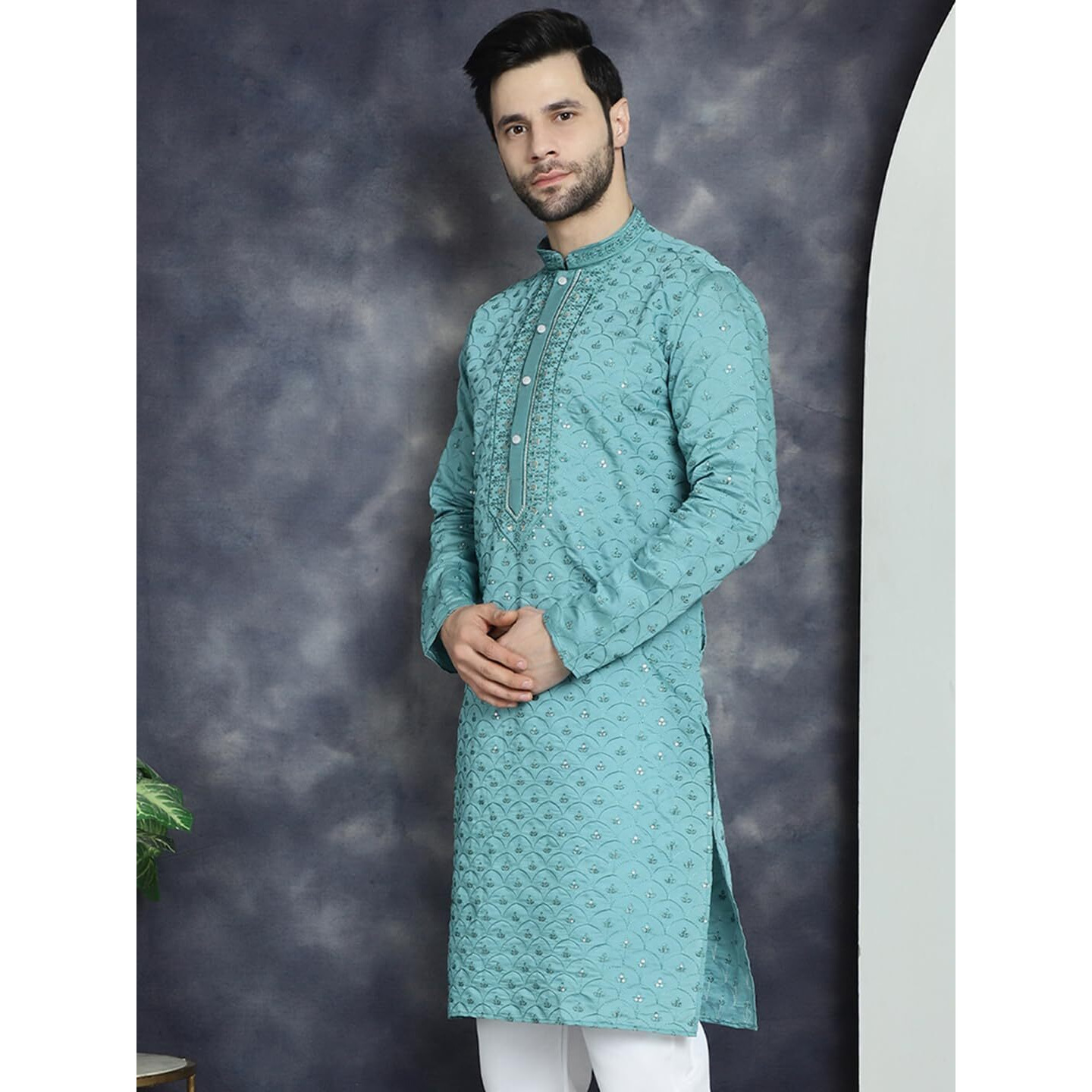 Jompers Men Blue Sequins Embroidered Kurtas (Blue, M)