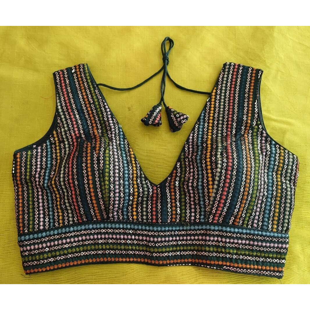 Pujia Mills Women's Sleeveless Sabyasachi Pattern V Neck Embroidery Work With Sequence Indian Ethnic Wear Readymade Saree Blouse For Lehenga Choli (Dark Green, 32)