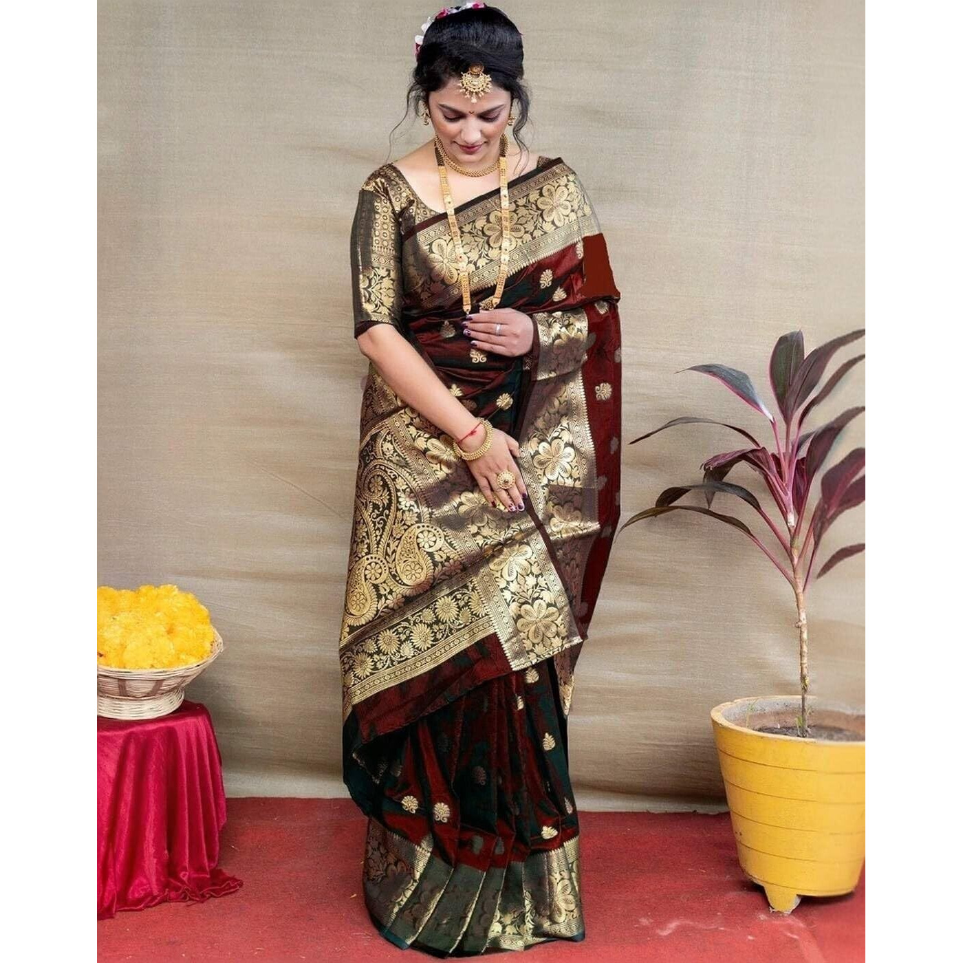 Shiv Textiles Women's Silk Woven Kanjivaram Saree(S-102-Maroon)