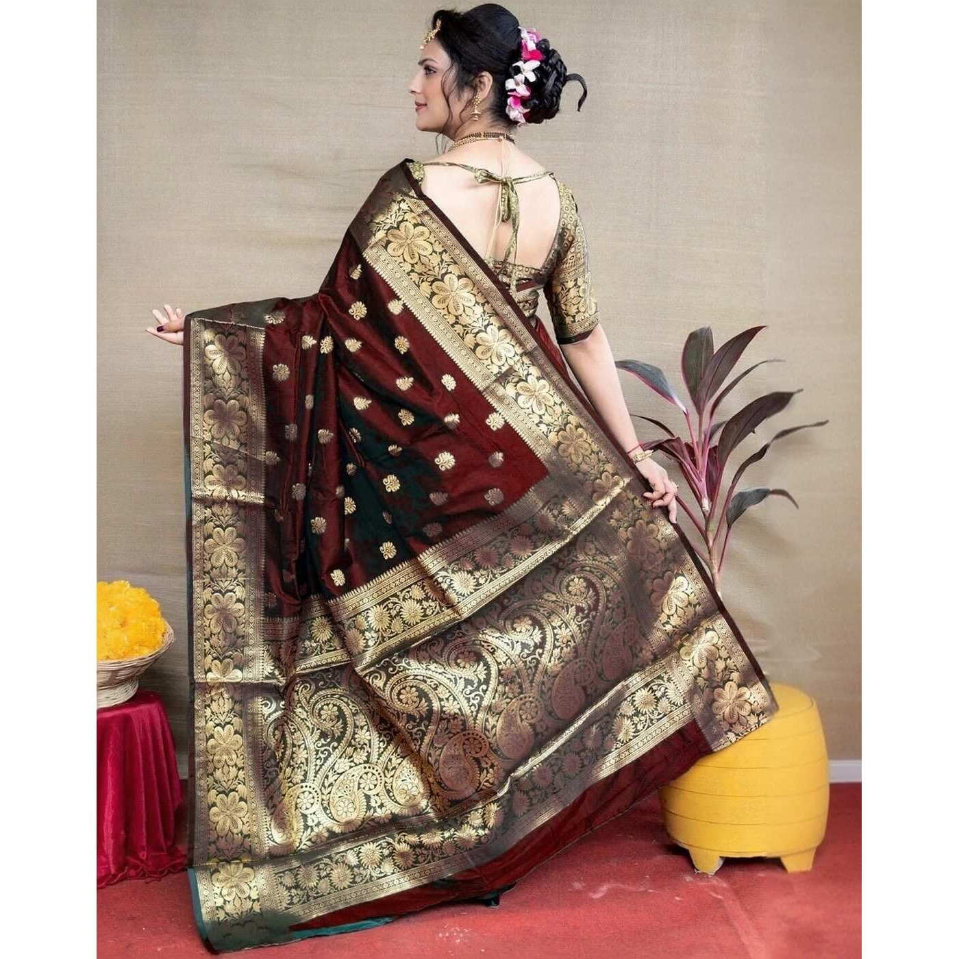 Shiv Textiles Women's Silk Woven Kanjivaram Saree(S-102-Maroon)