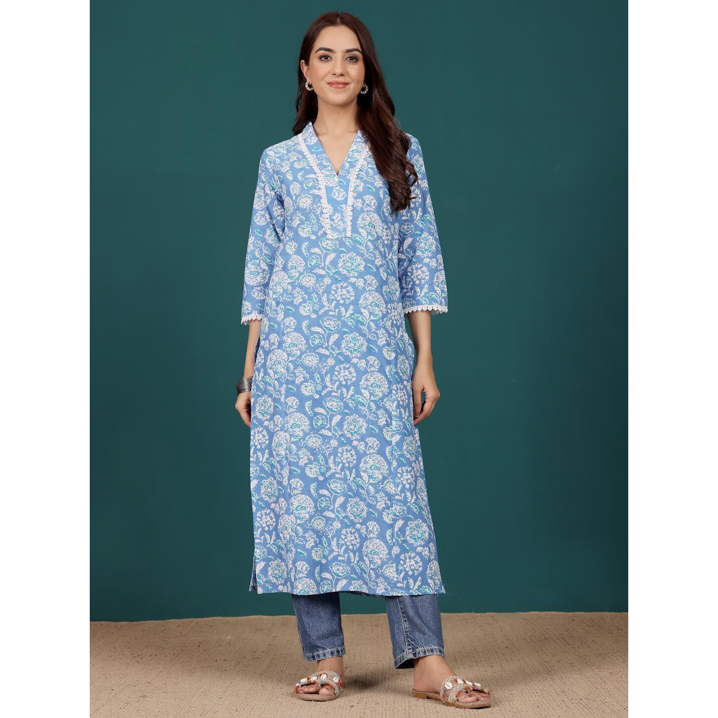 Varanga Women Floral Printed V Neck Kurta Blue