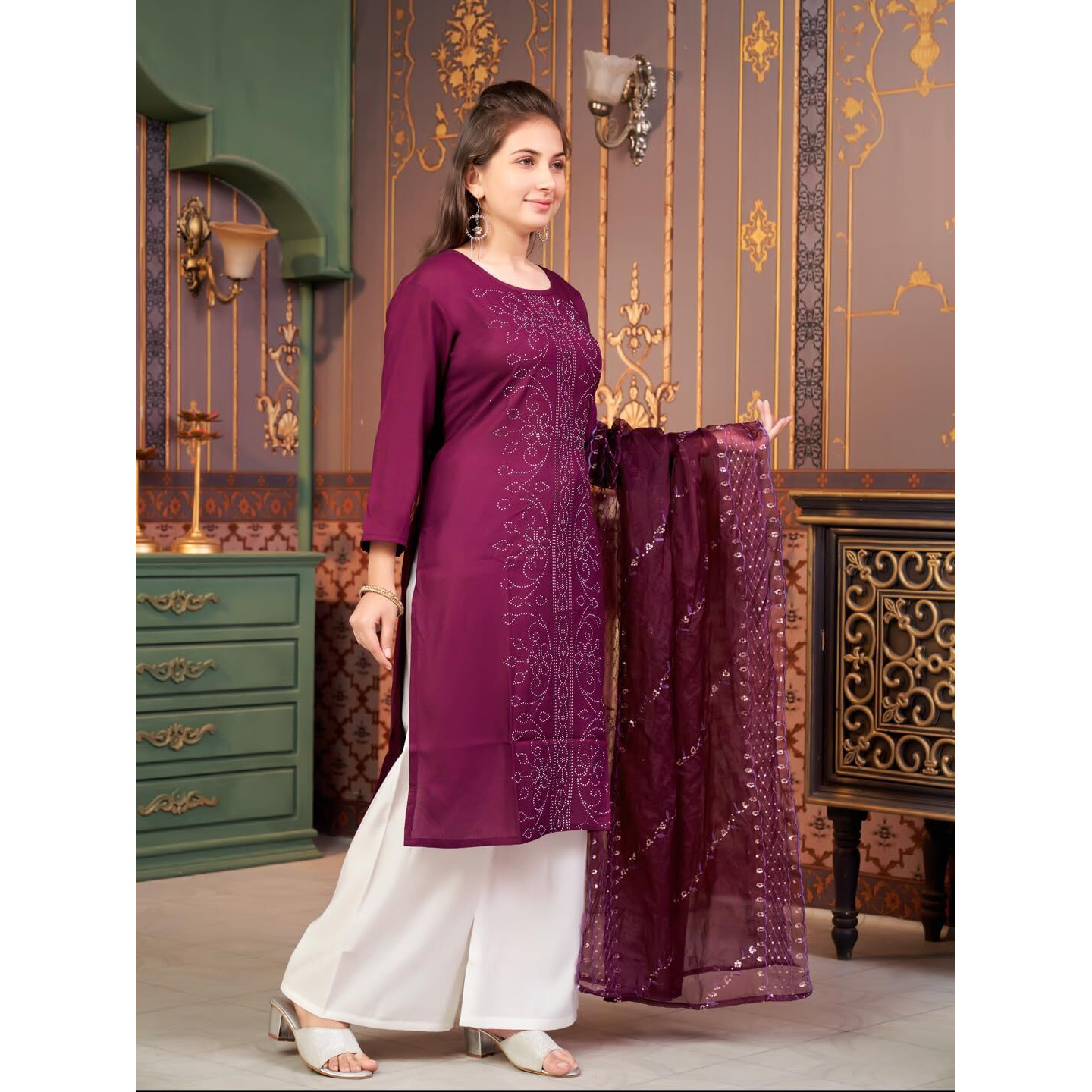 Aarika Girls Ethnic Wear Purple Colour Embellished Rayon Kurti-8-15 Years (Kurti-Tr-K-904)