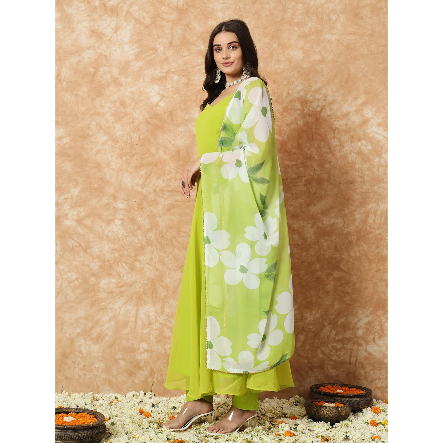 Fashion Basket Women's Georgette Solid Anarkali Kurta Set Green