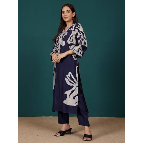 Varanga Women Abstract Printed V Neck Flared Sleeve Kurta With Trouser