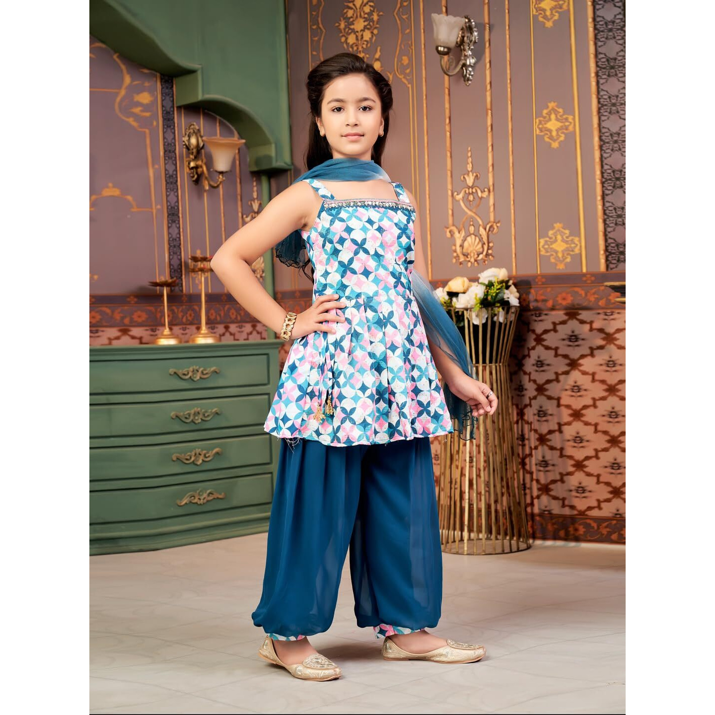 Aarika Girls Ethnic Wear Sea Green Colour Beads Embroidery Cotton Blend Kurti Patiala Set With Dupatta-4-9 Years (Pt-Shm-5016)
