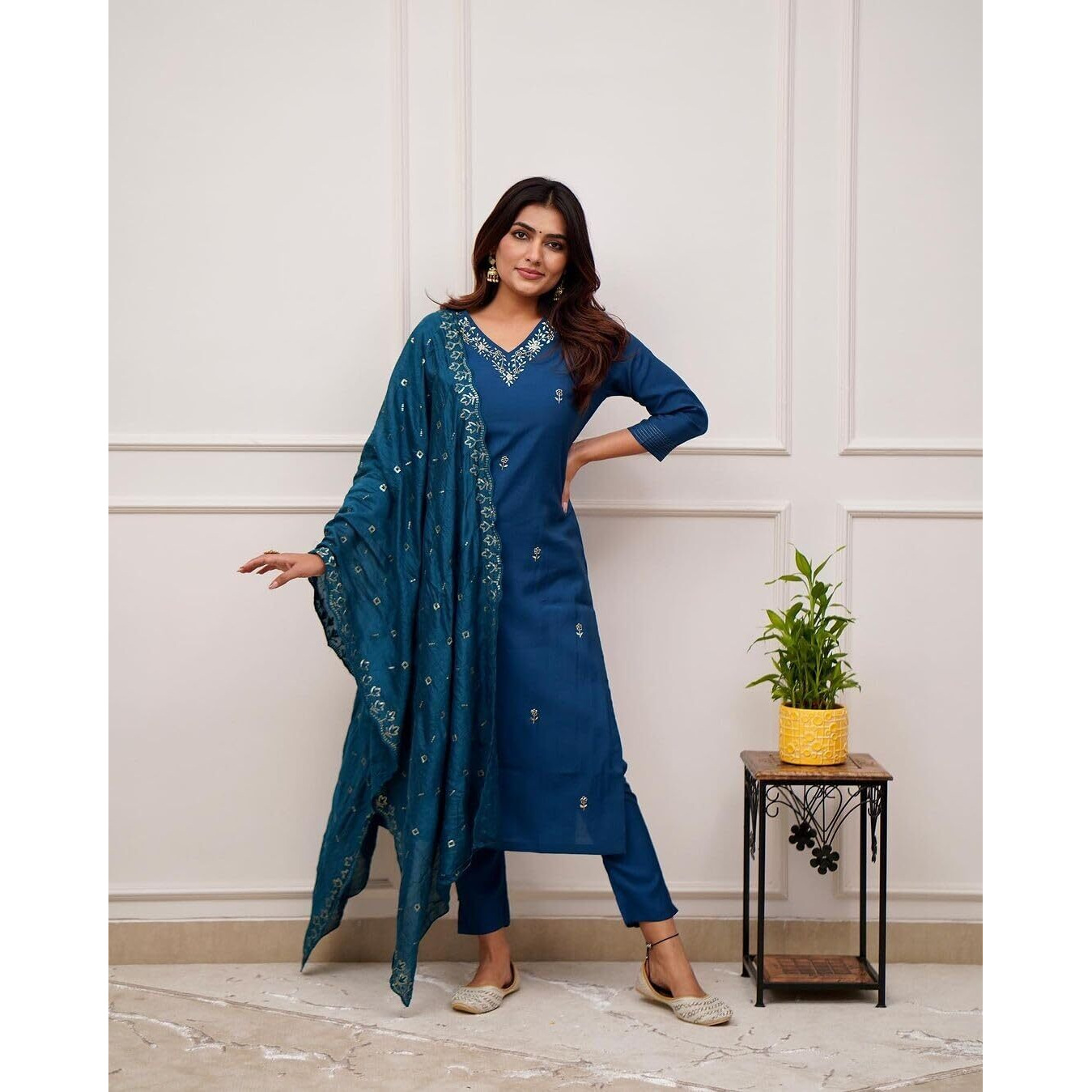 Shiv Textiles Women's Chanderi Silk Embroidered Kurta Pant Dupatta Set(Jda-Zarana-Blue-M)