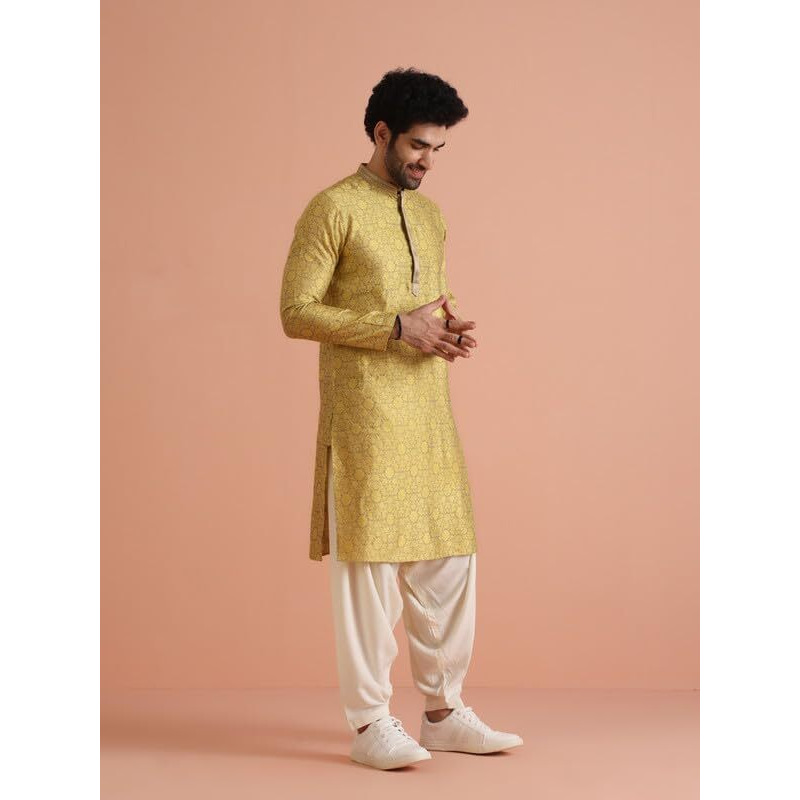 Kisah Mens Kurta|Blended Fabric Jacquard Design Stylish Mens Ethnic Wear|Regular Fit Mandarin Collar Long Sleeves, Mustard, 42