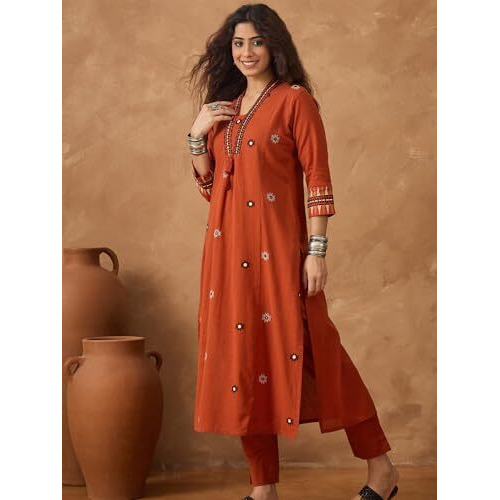 Varanga Thread Embroidered Panelled Kurta Paired With A Pair Solid Trousers Rust