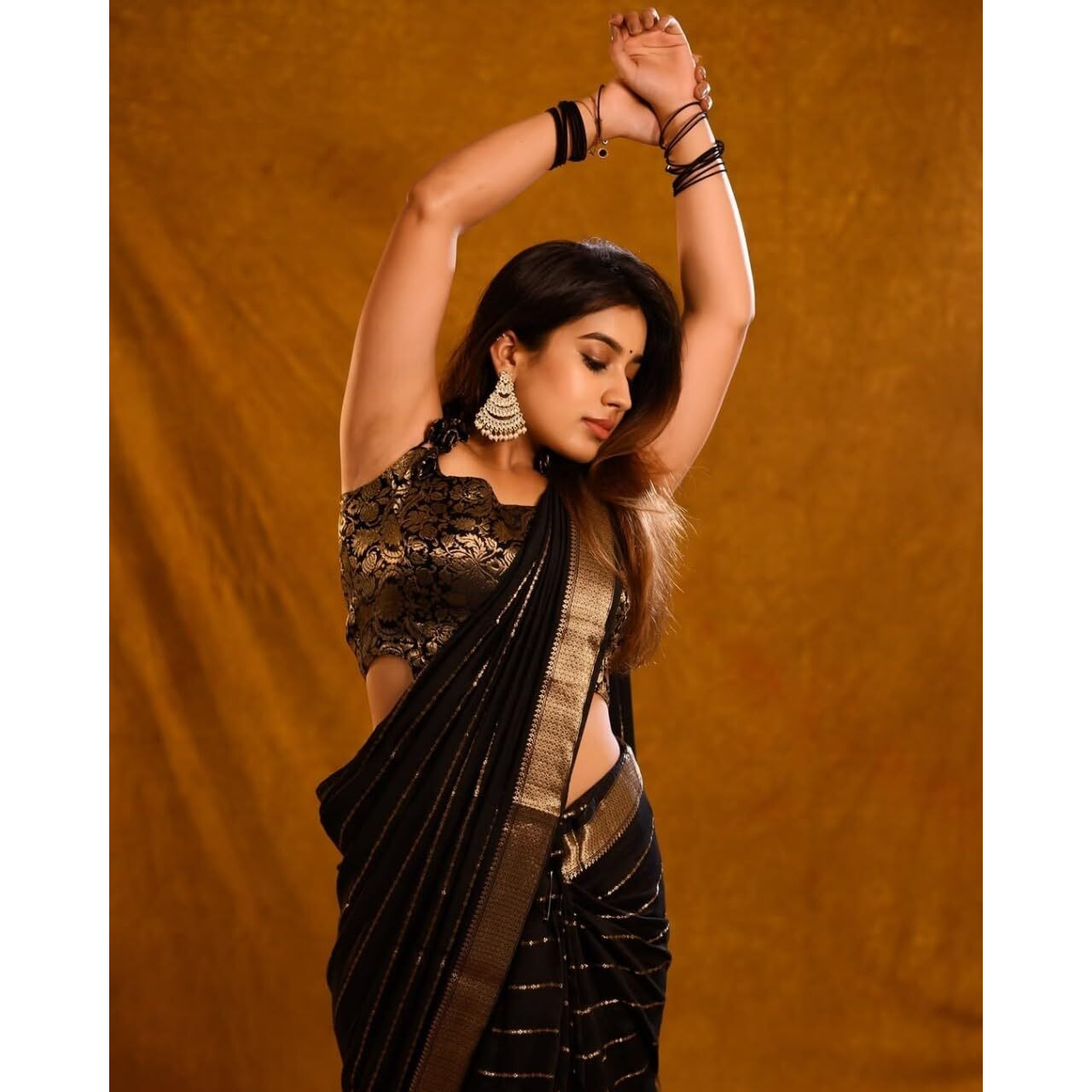 Flosive Women's Beautiful Hot Shine Kanjivaram Wedding Saree With Fancy Blouse (Black)