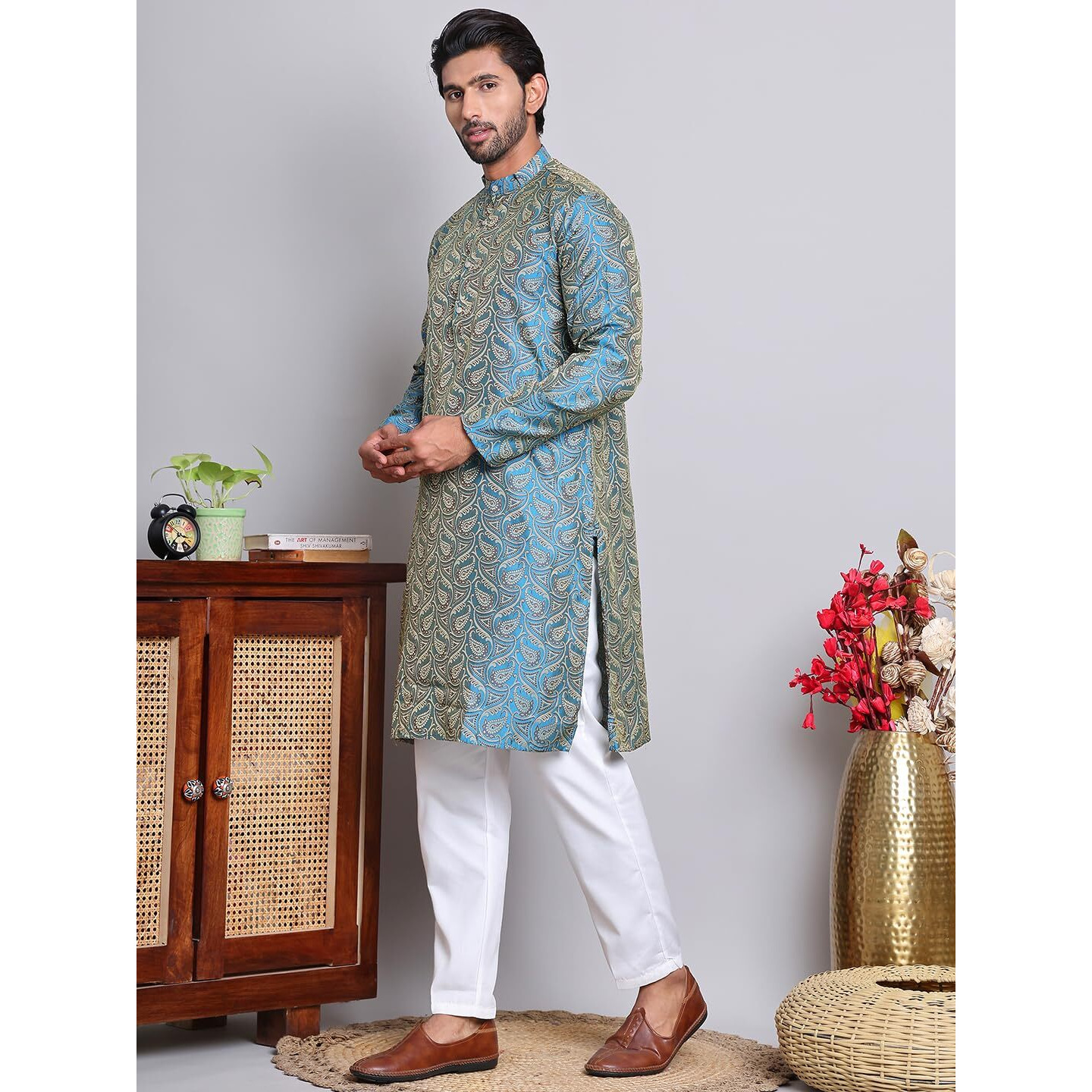 Jompers Blue Men Blue Silk Blend Straight Kurta Pyjama Set (Blue, Xxl)