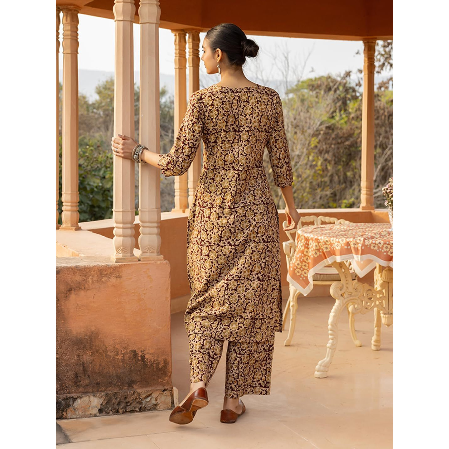 Fiorra Women's Maroon Floral Print Cotton Straight Kurta Set Set0187