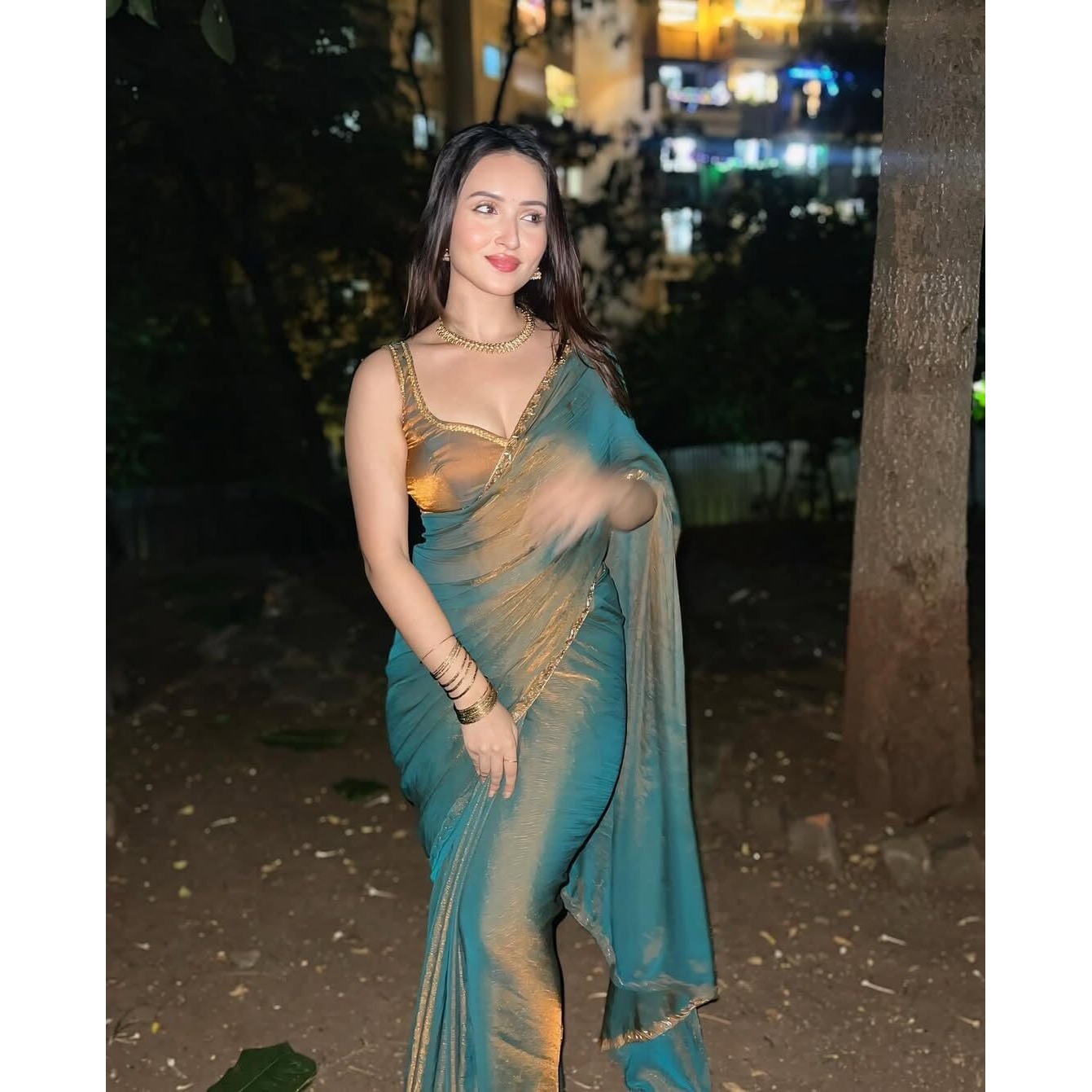 Satrani Women's Shimmer Chiffon Top Dyed Dual Tone Saree With Unstitched Blouse Piece (4230S6641N_Golden)