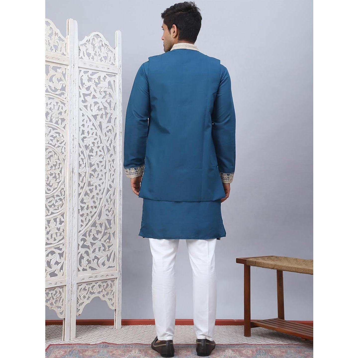 Jompers Peacock Mens Embroidered Waistcoat And Kurta Pyjama. (Peacock, Xl)