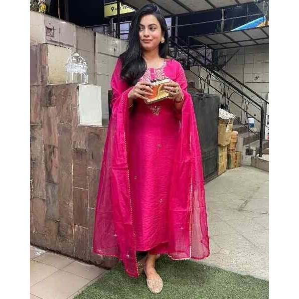 Shiv Textiles Women's Chanderi Silk Embroidered Kurta Pant Dupatta Set(Jda-Zara-Pink-S)