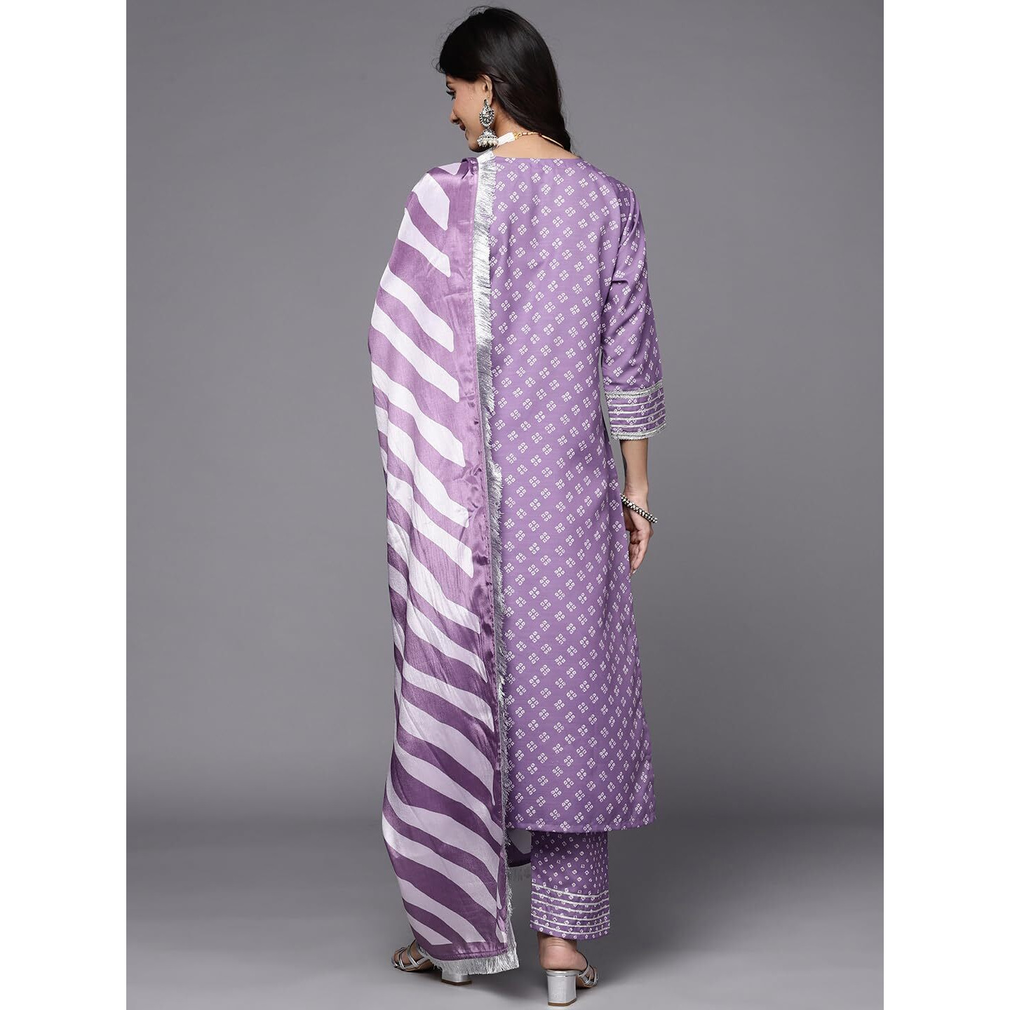 Varanga Women Embellished Kurta Set With Dupatta