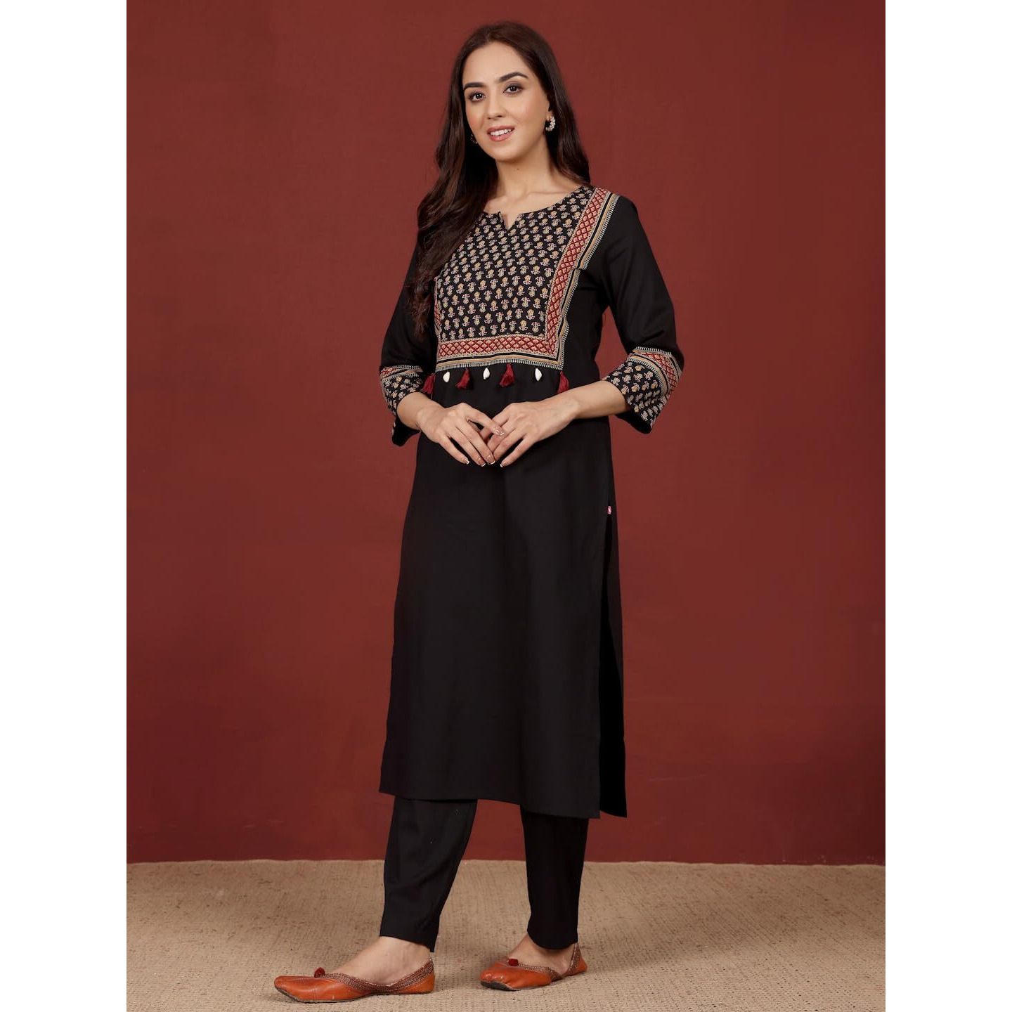 Varanga Women Jaipuri Ethnic Printed Yoke Straight Kurta Black