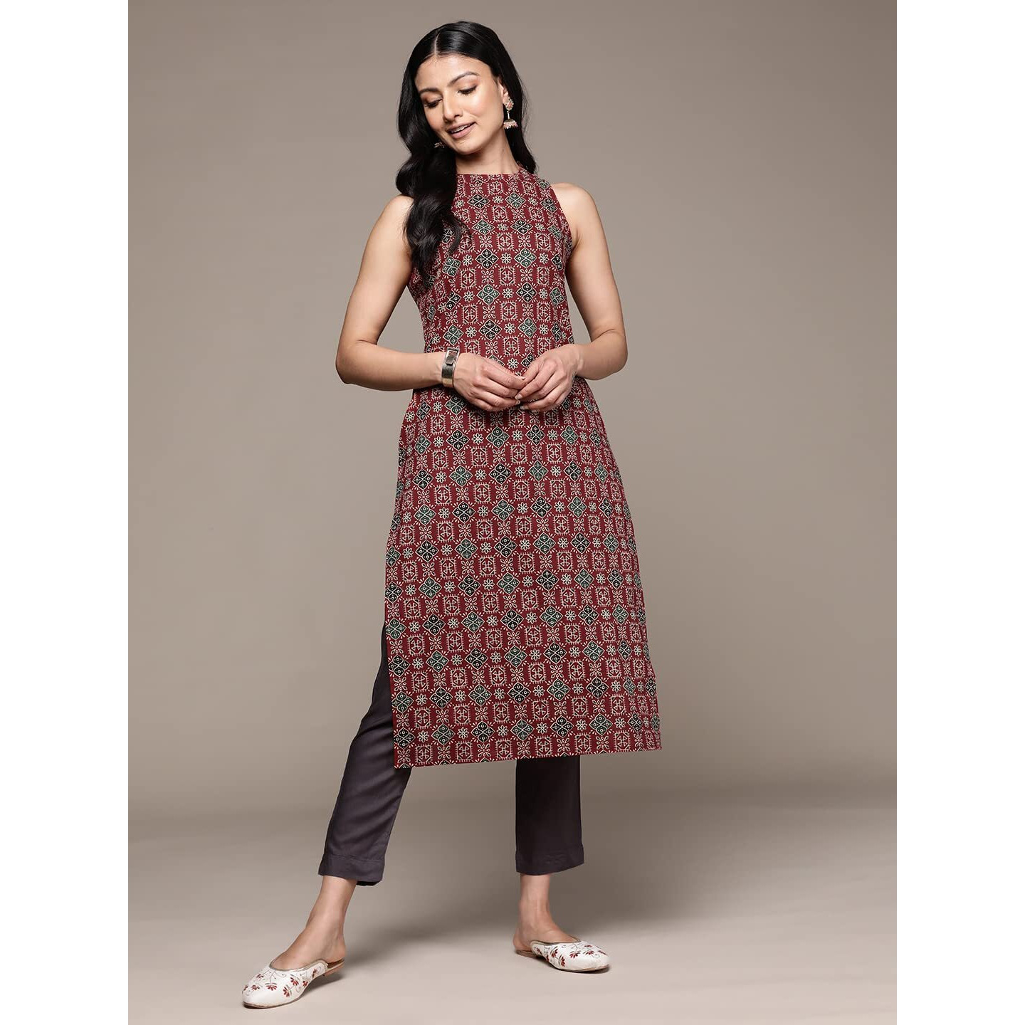 Anubhutee Women's Pure Cotton Maroon Ethnic Motifs Printed Straight Kurta