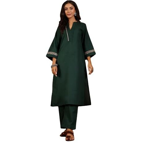 Varanga Thread Embroidered With Pleated Deatialing Flared Sleeve Kurta With Trouser Green