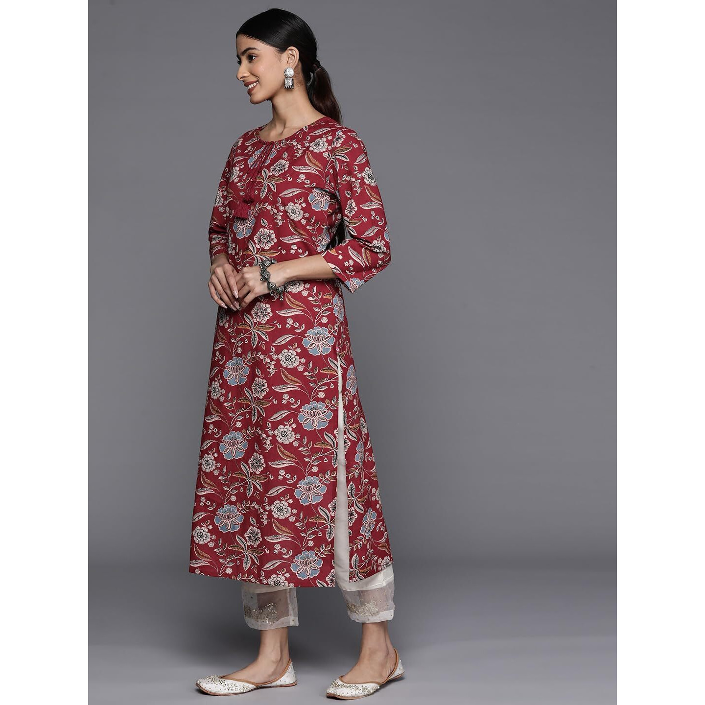 Varanga Women Maroon Floral Printed Straight Kurta With Side Slits