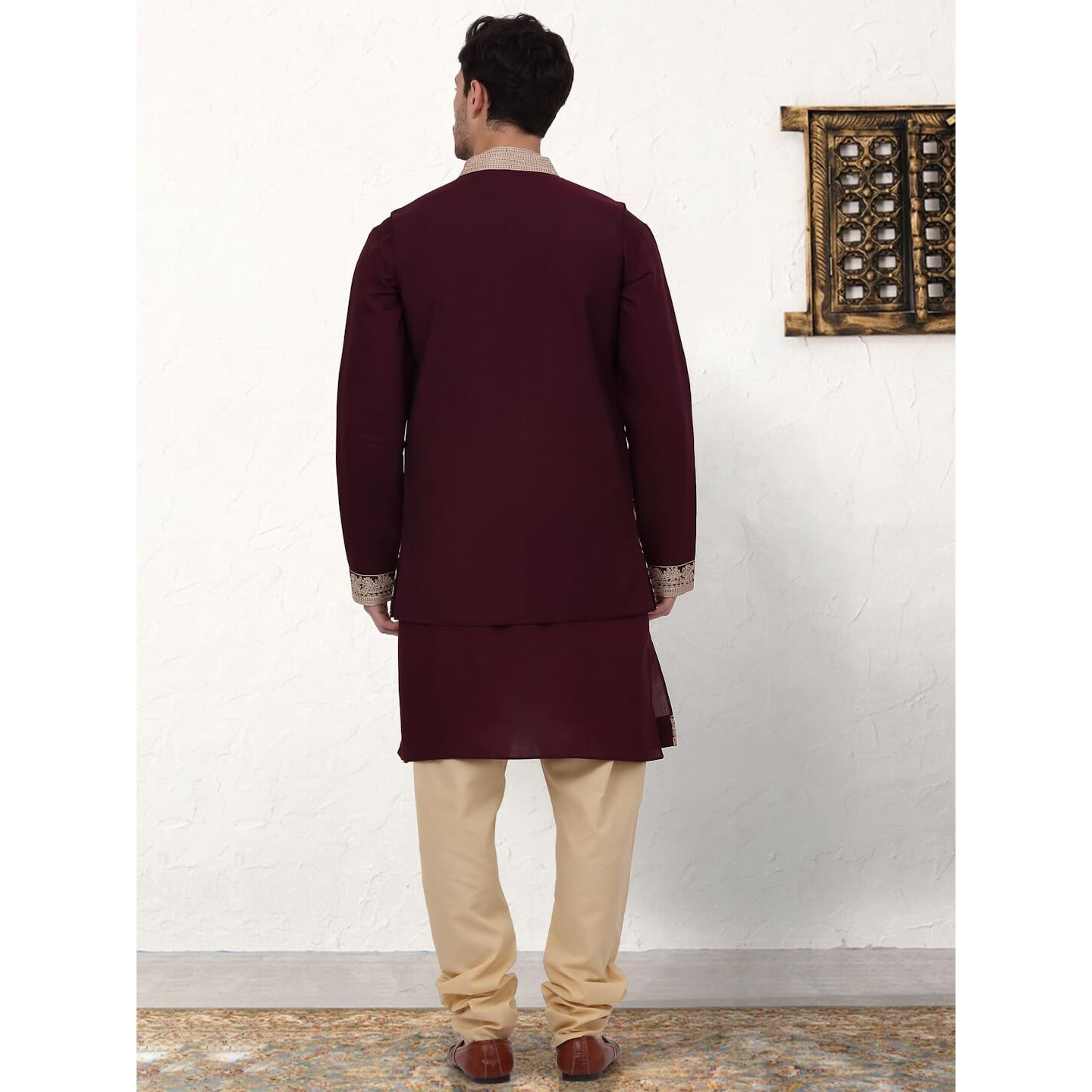 Jompers Men's Maroon Embroidered Waistcoat And Kurta Pyjama. (Maroon, Xxl)