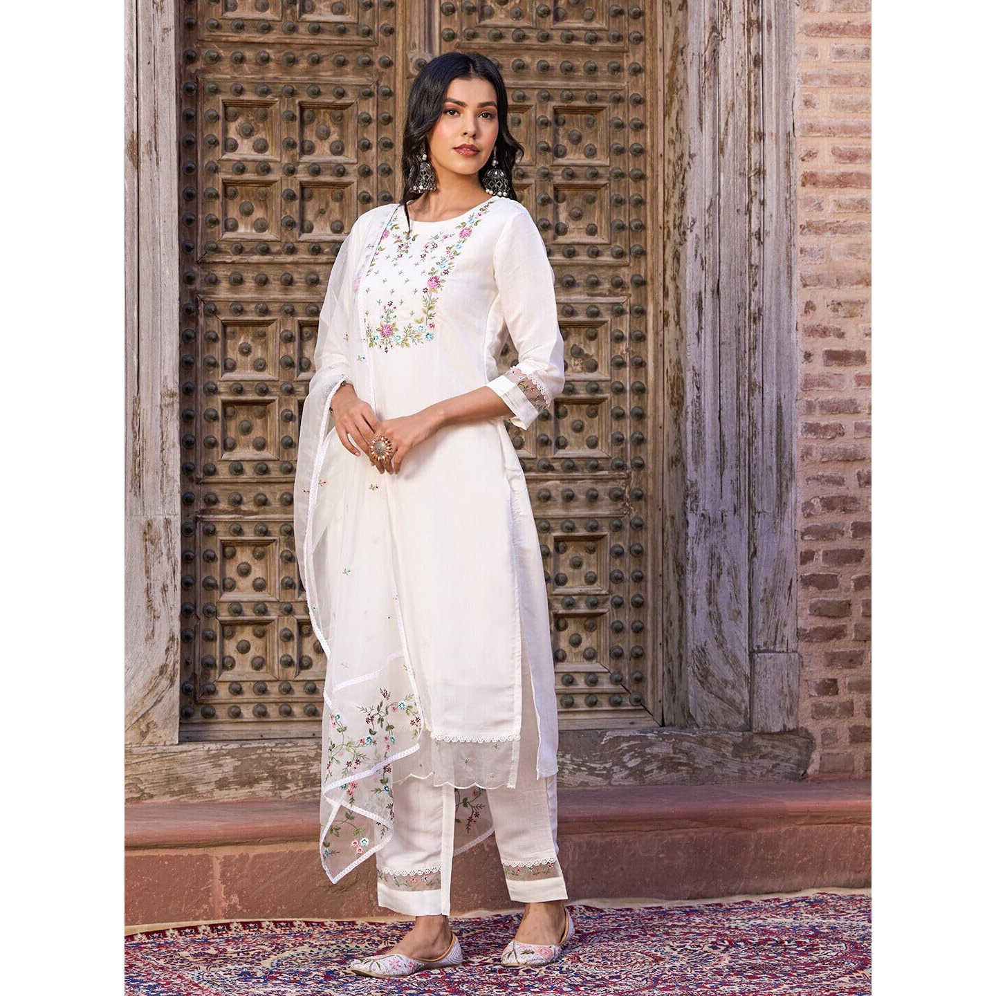 Shiv Textiles Womens Chanderi Silk Embroidered Kurta Pant Dupatta Set(Jda-Vidya-Offwhite-L)
