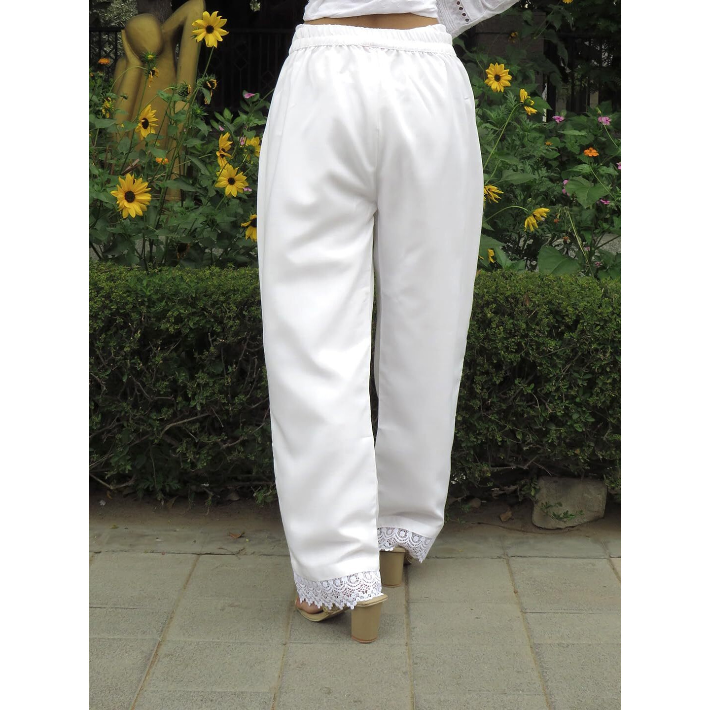 Varanga Women Lace Detailed Regular Palazzo White