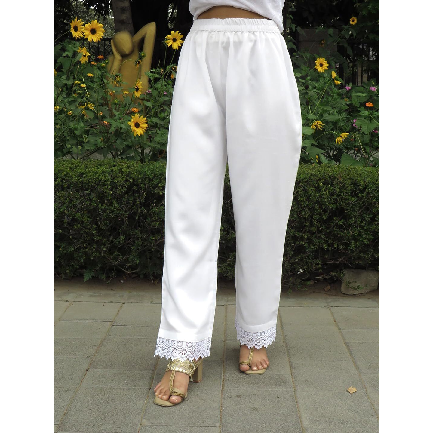 Varanga Women Lace Detailed Regular Palazzo White