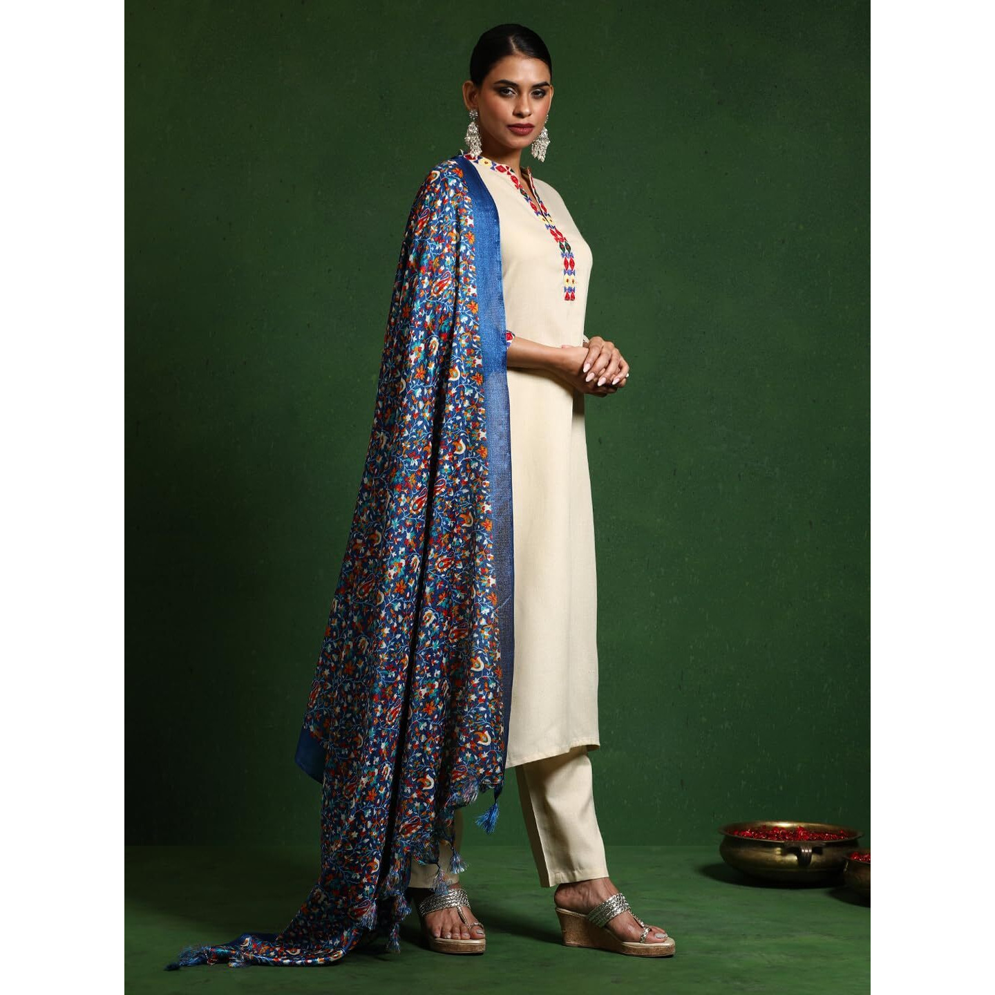 Varanga Women Mandarin Collar Kurta With Trouser And Printed Dupatta