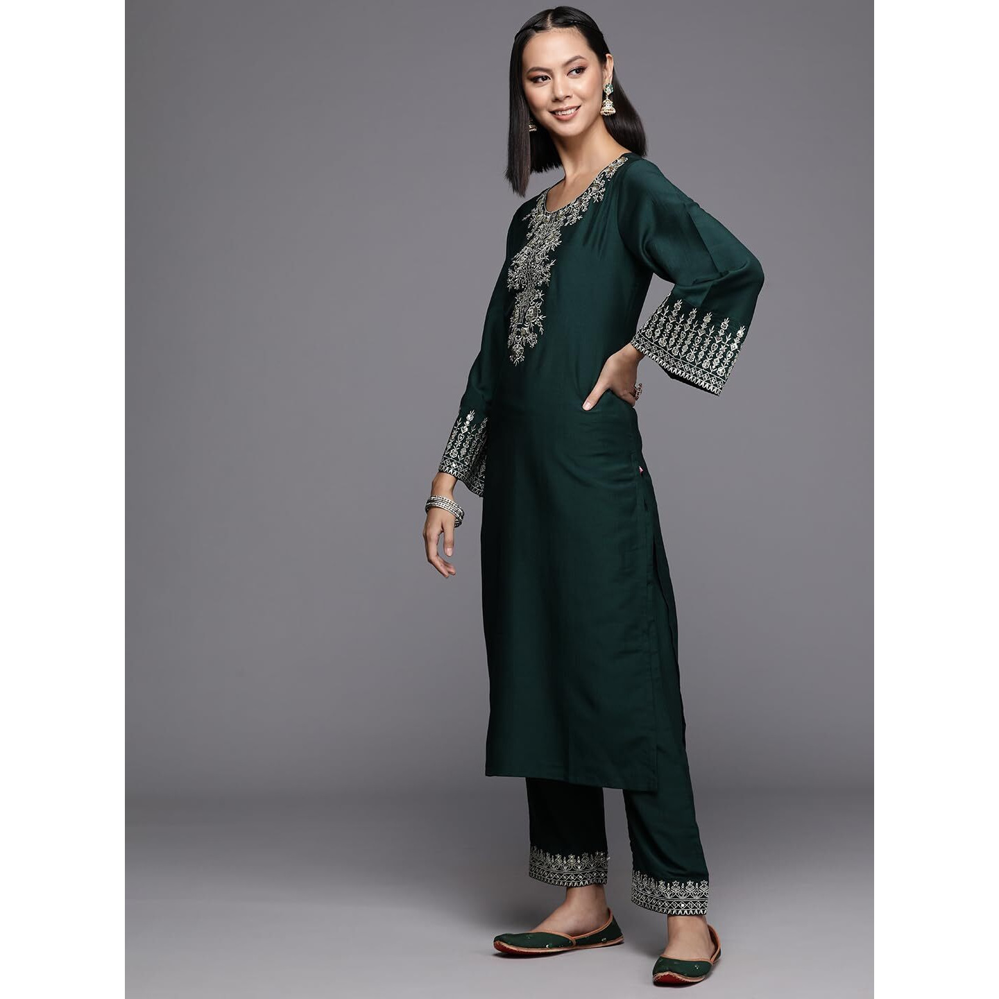 Varanga Women Green Embroidered Straight Kurta Paired With Tonal Bottom And Dupatta
