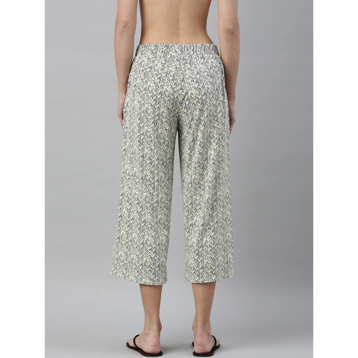 Enamor Women's Slim Fit Thai Herring Aop Green Sweatpants S