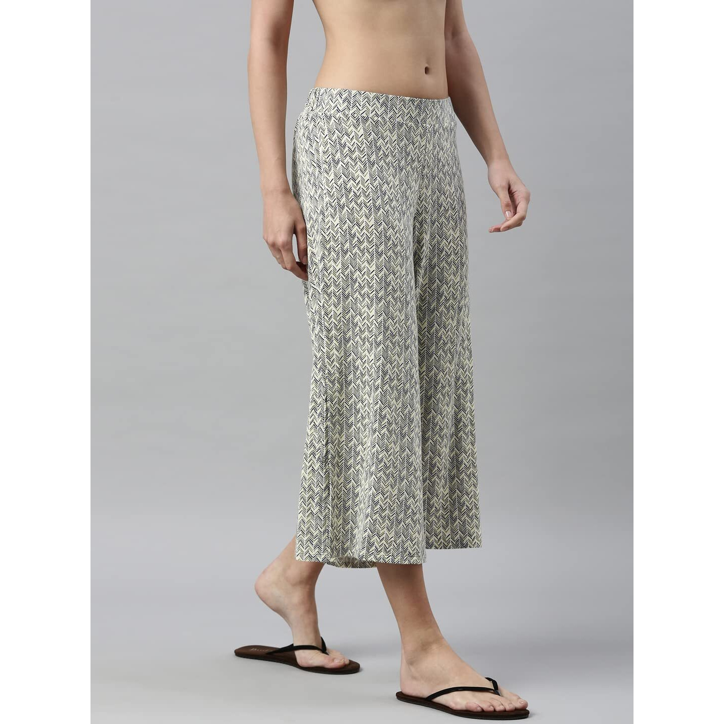 Enamor Women's Slim Fit Thai Herring Aop Green Sweatpants S