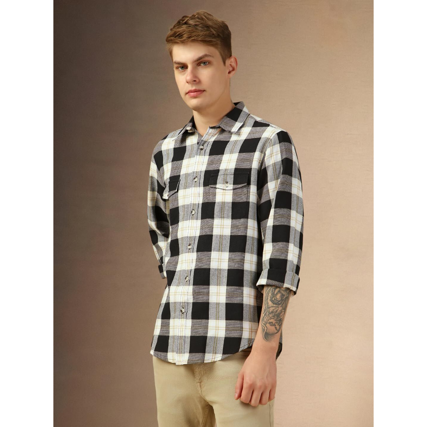 Dennis Lingo Men Black Checks Relaxed Fit Full Sleeve Spread Collar Shirt