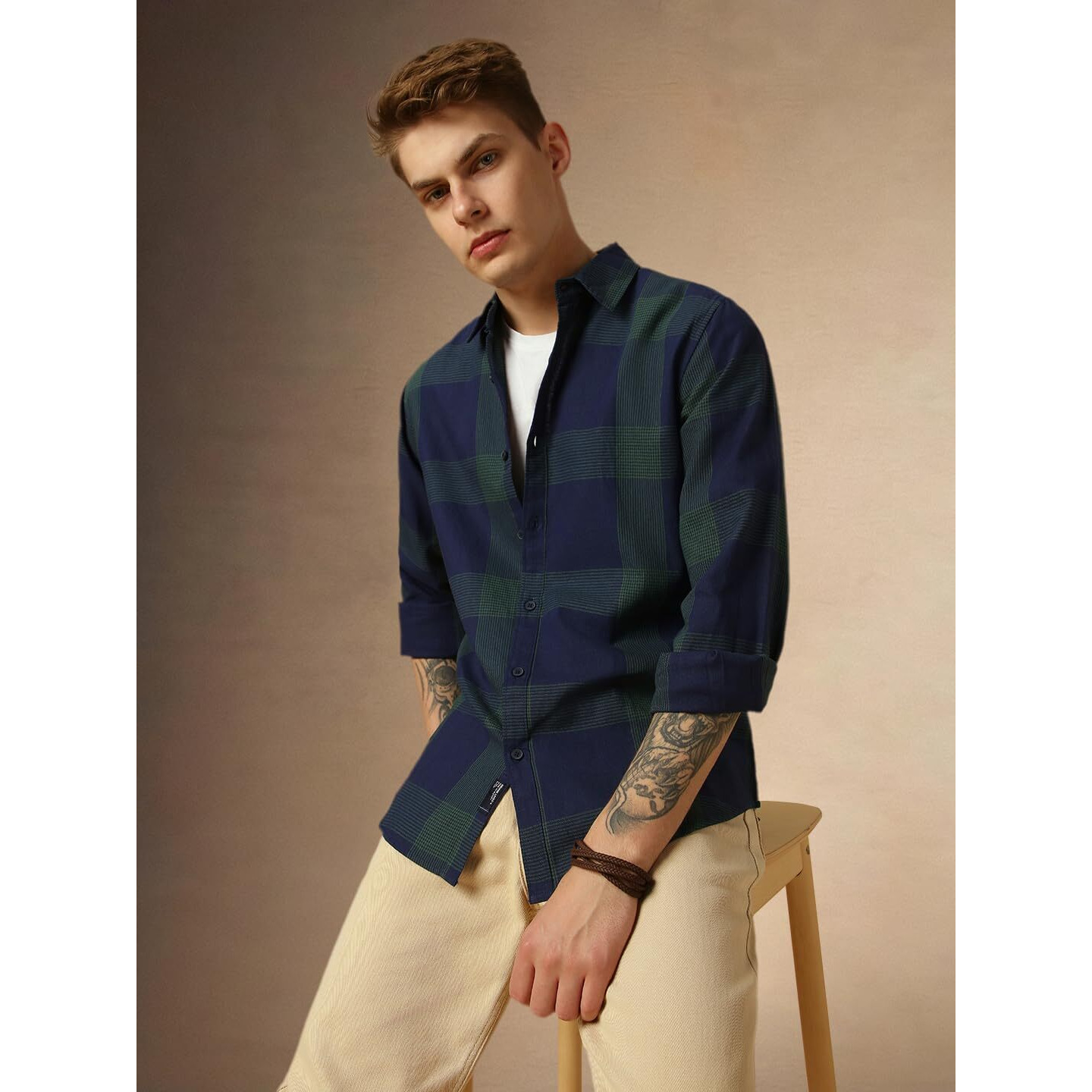 Dennis Lingo Men Navy Blue Checks Regular Fit Full Sleeve Spread Collar Shirts