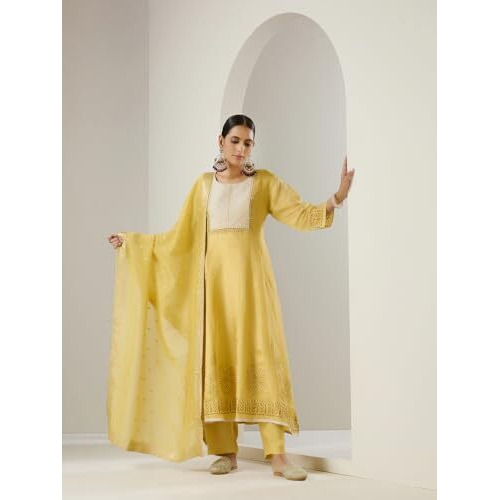 Ishin Ethnic Emrboidered Yoke Design Anarkali Kurta With Pants And Dupatta