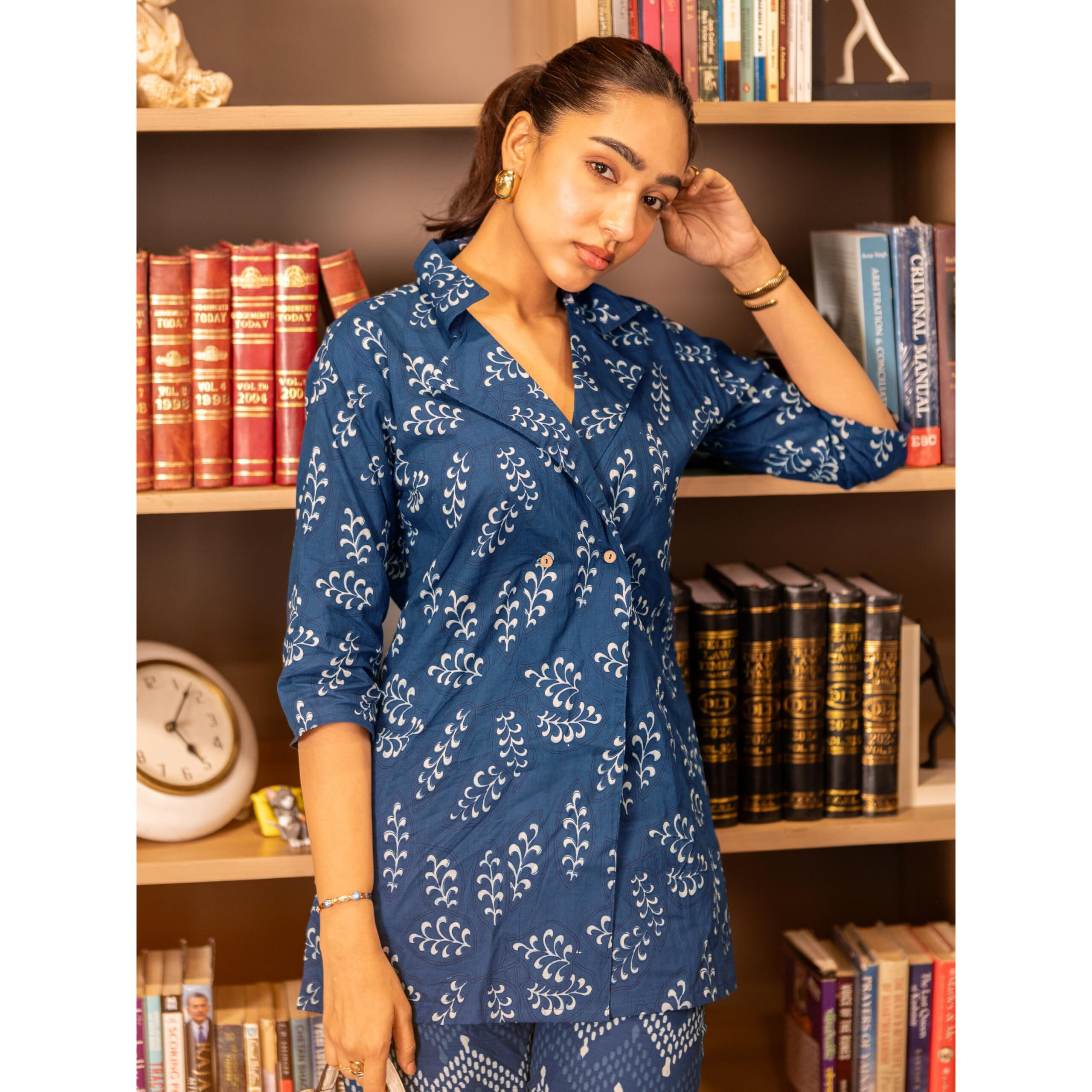 Libas Indigo Floral Printed Front Open Tunic With Chevron Printed Palazzo