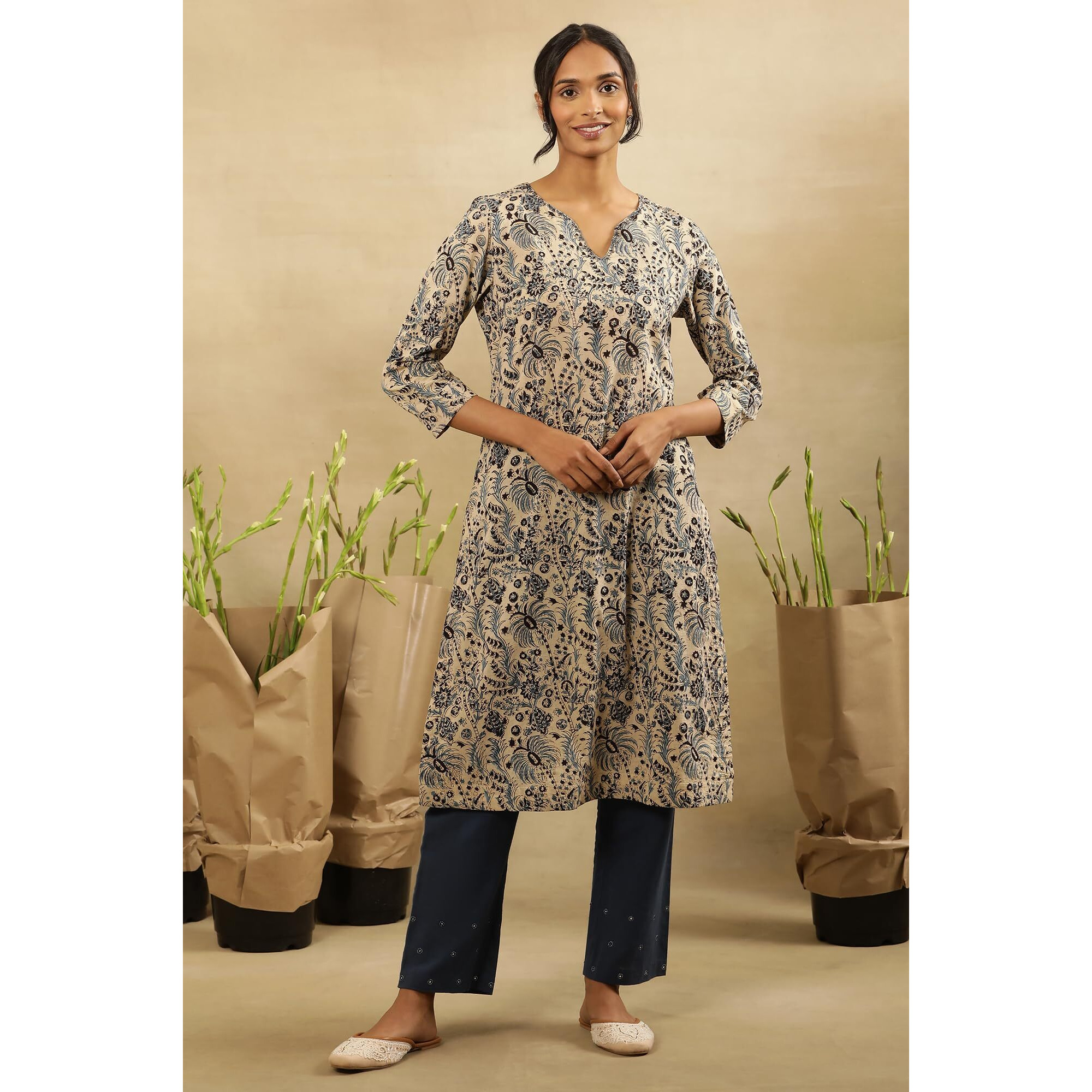 Folksong By W Women White Floral Print Cotton Straight Kurta_24Maf11857-911281_L