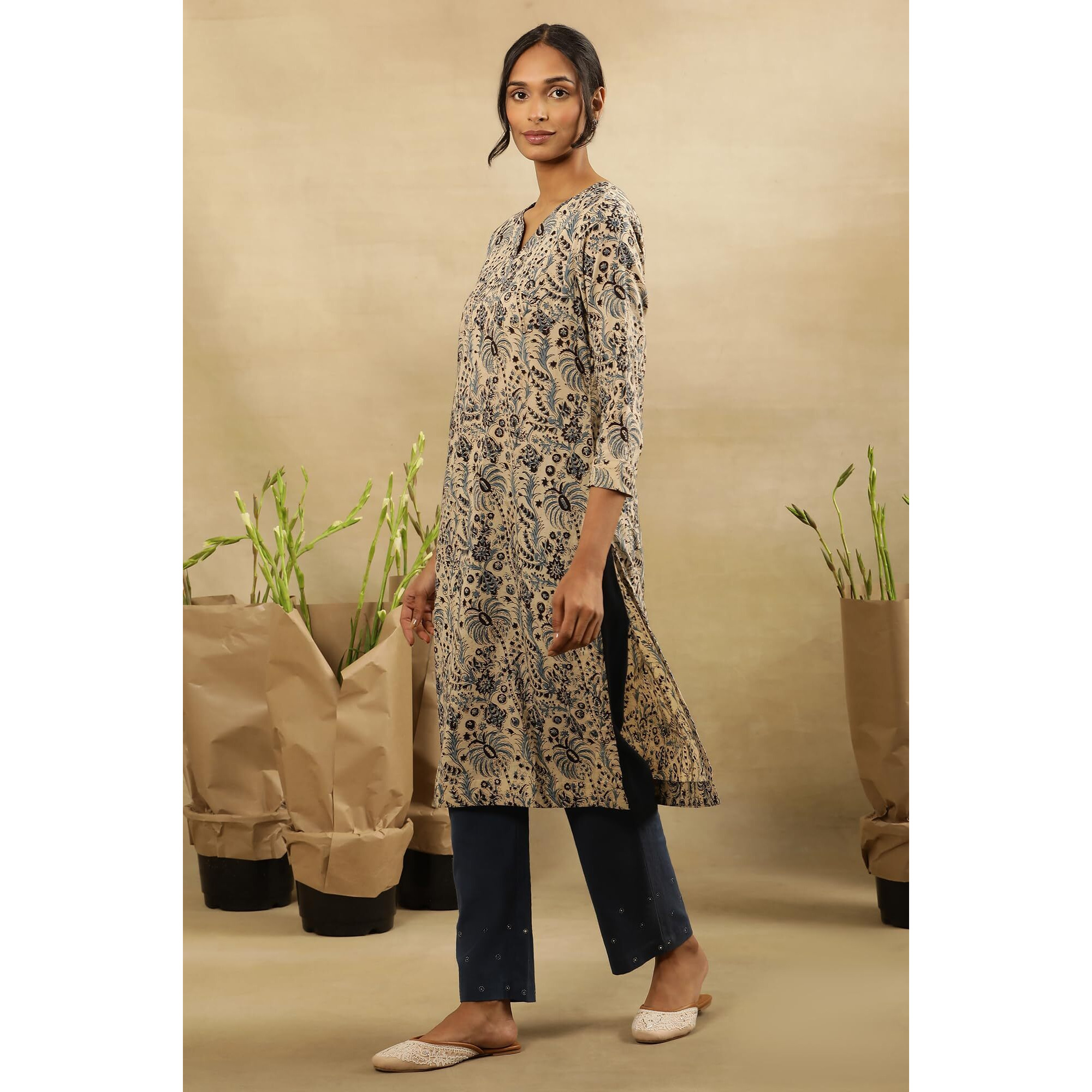 Folksong By W Women White Floral Print Cotton Straight Kurta_24Maf11857-911281_L