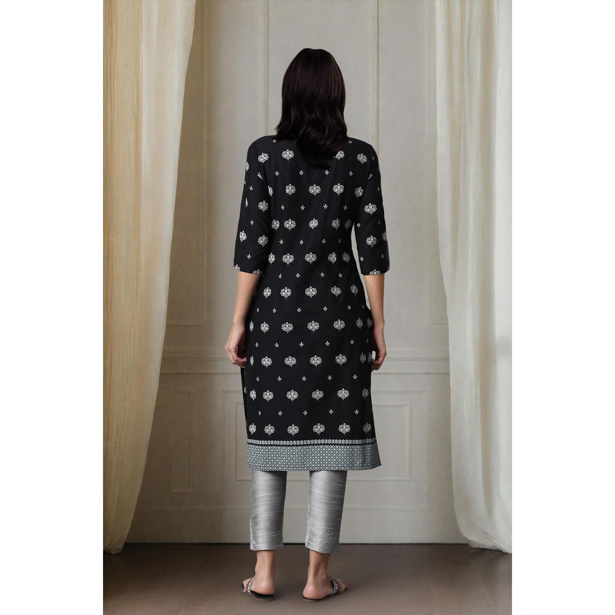 W Black Cotton Floral Printed Regular Kurta For Women