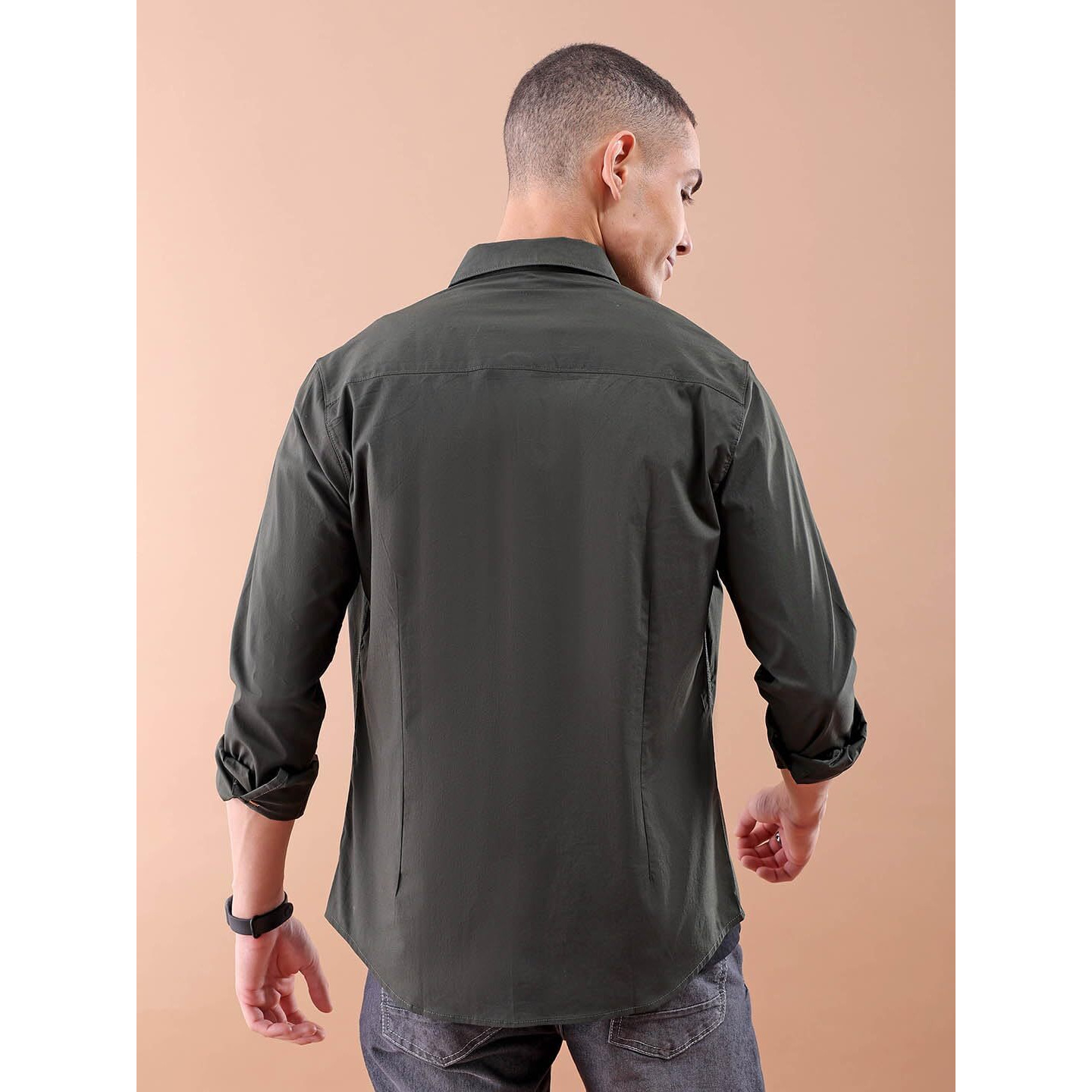 The Indian Garage Co Men Olive Solid Slim Fit Casual Shirt