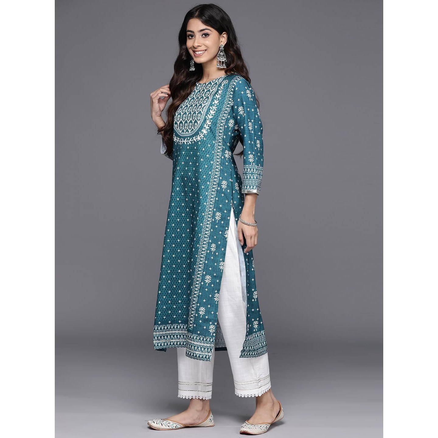 Teal Placement Printed Kurta With Round Neckline,Three Quarter Sleeves,Calf Length Straight Kurta,Side Slit,Straight Hemline.
