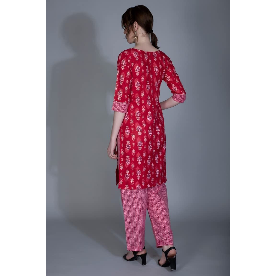 Om Sai Latest Creation Kurta Set For Women|| Fully Stitched Straight Leaf Block Printed Kurta With Printed Pant || Printed Kurta Set For Women With Dupatta || Cotton Kurta Set. (X-Large, Red)