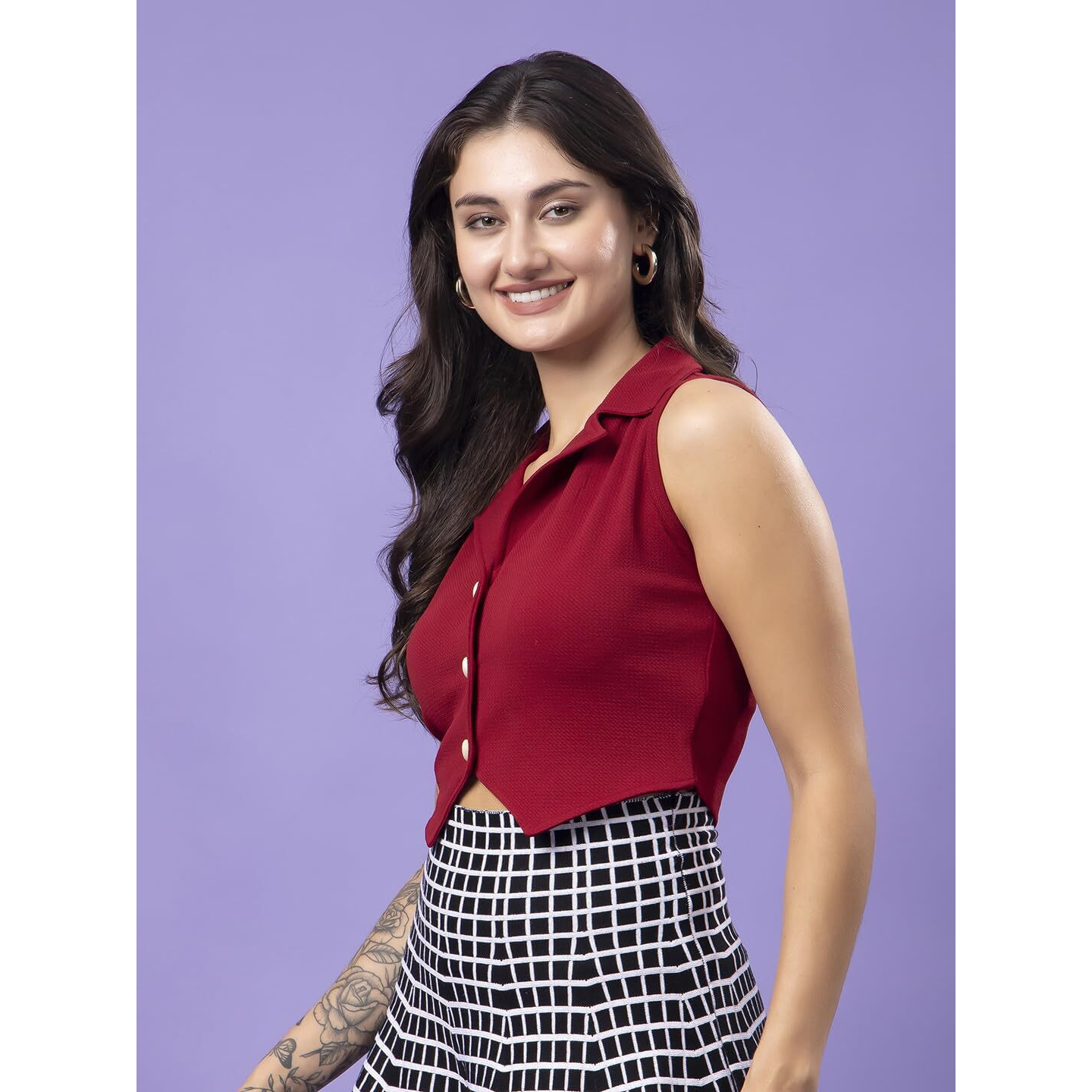 Popwings Maroon Solid Button Clousre V Neck Sleeveless Waistcoat Crop Top