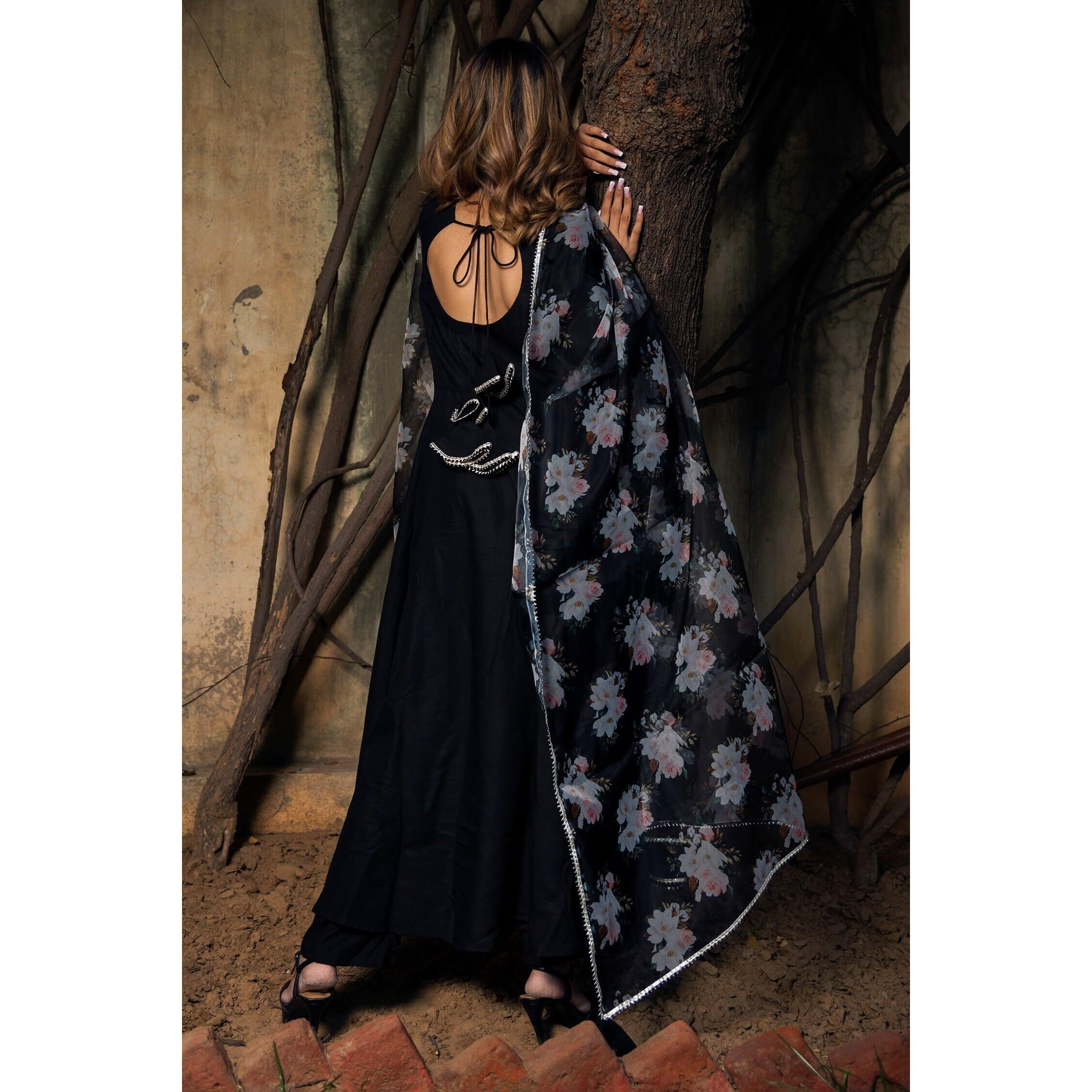 Sugathari Women's Black Floral Print Tiered Midi Fit & Flare Dress With Digital Printed Dupatta (Dress2 112 Black 3Xl)