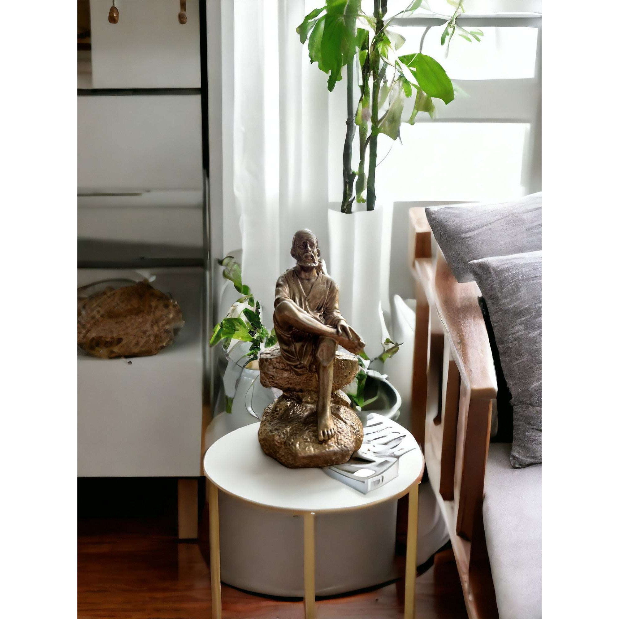 Sai Baba Murti  Divine Serenity and Blessings