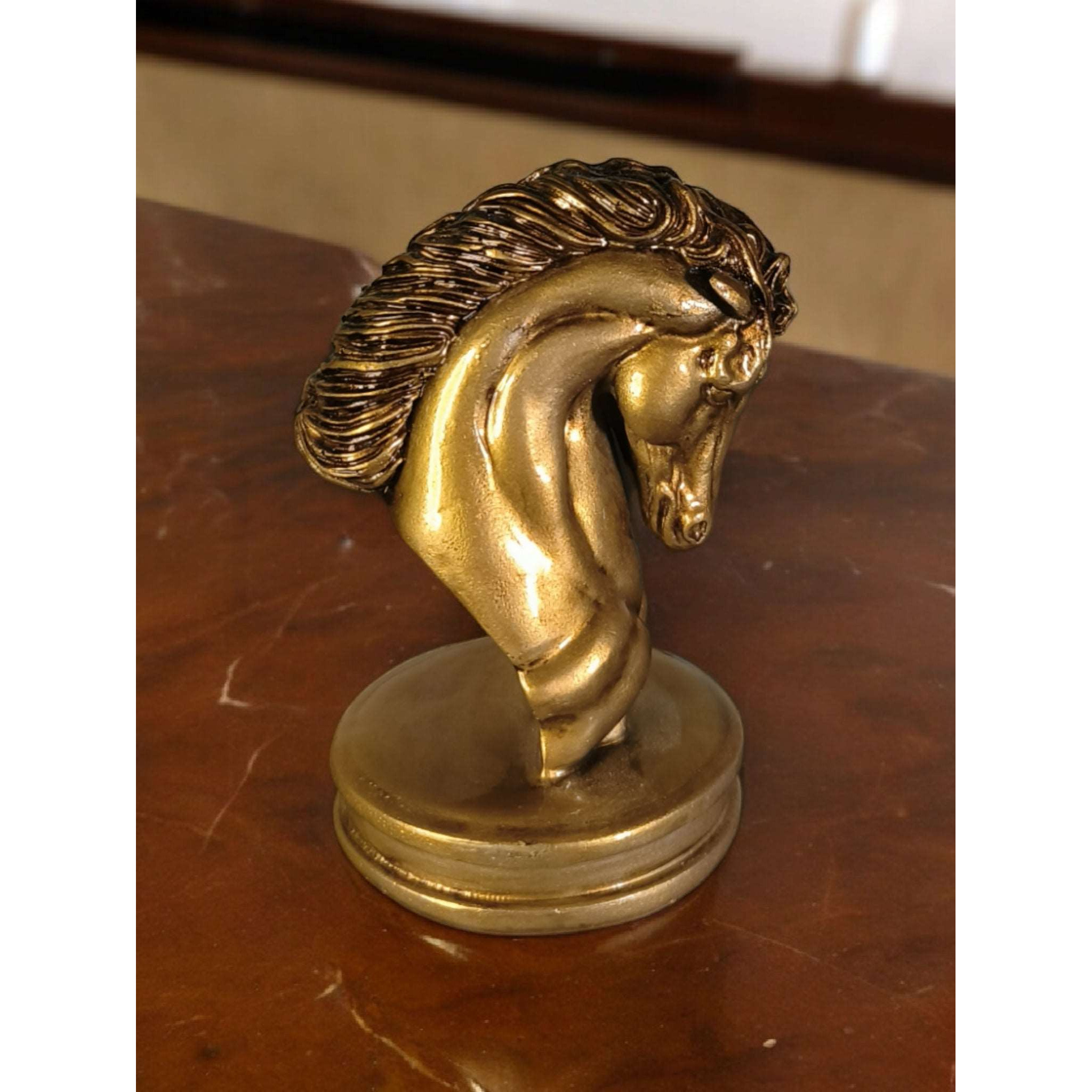 Horse Head Statue - Elegant Equestrian Decor