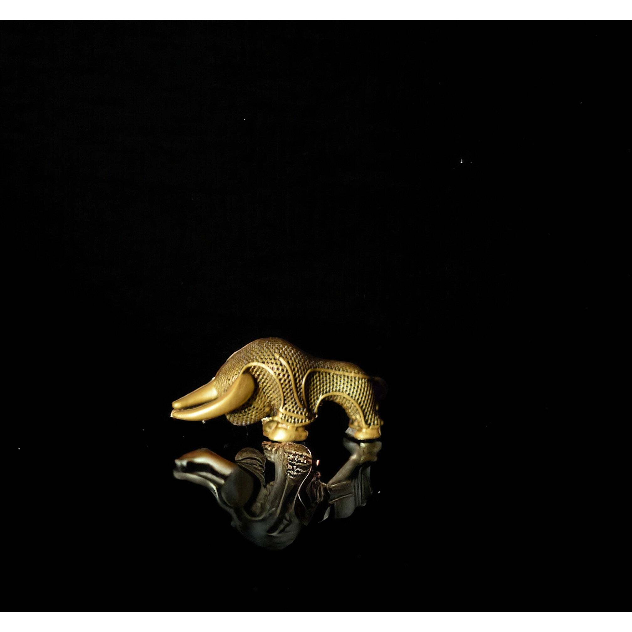 Bull Geometrical Sculpture  Car Dashboard