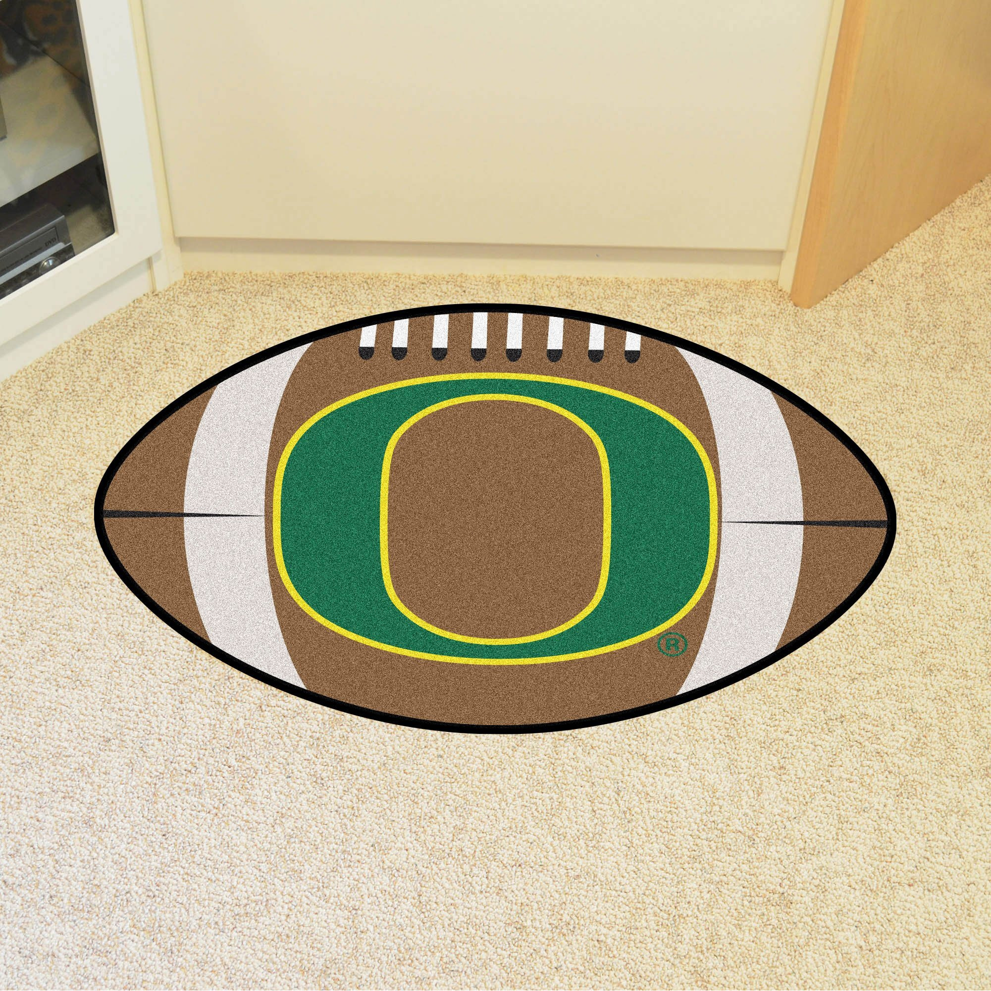FANMATS NCAA Oregon Ducks Sports Team Logo Football Rug - 20.5" W x 32.5" L
